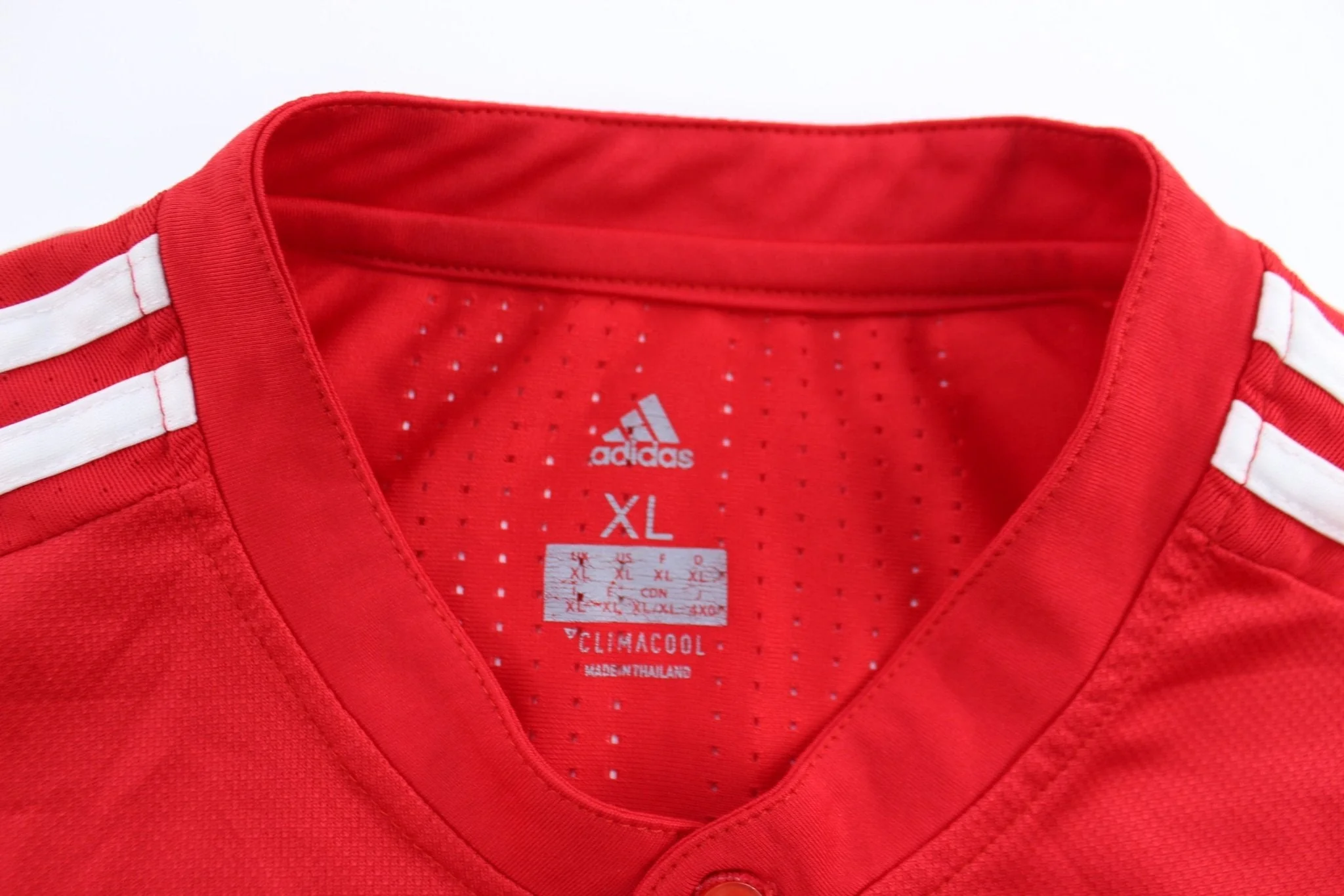 Adidas Embroidered Logo Manchester United Soccer Jersey - Image 4