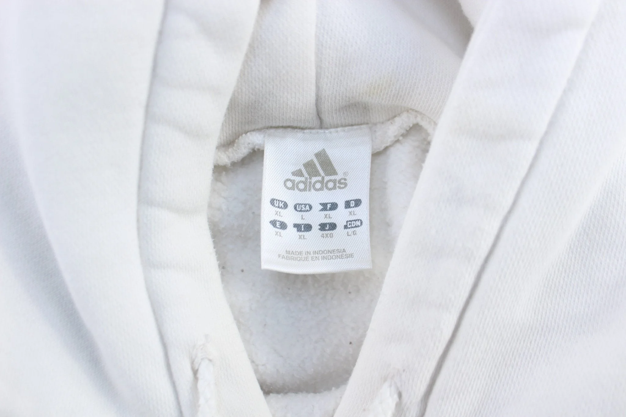 Adidas Embroidered Logo White Pullover Hoodie - Image 3