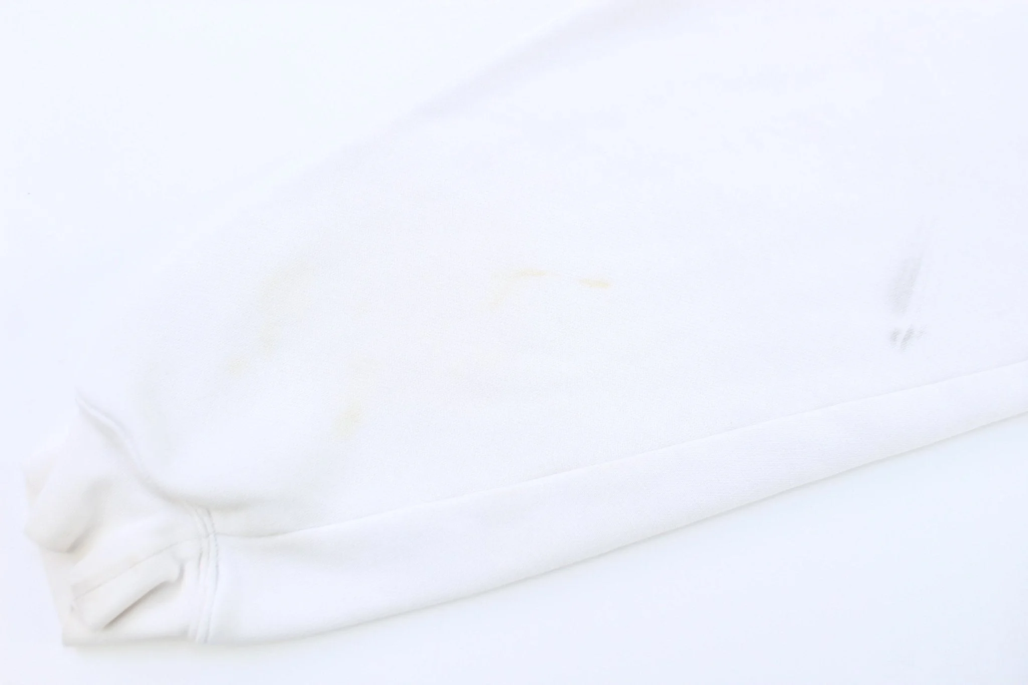 Adidas Embroidered Logo White Pullover Hoodie - Image 6