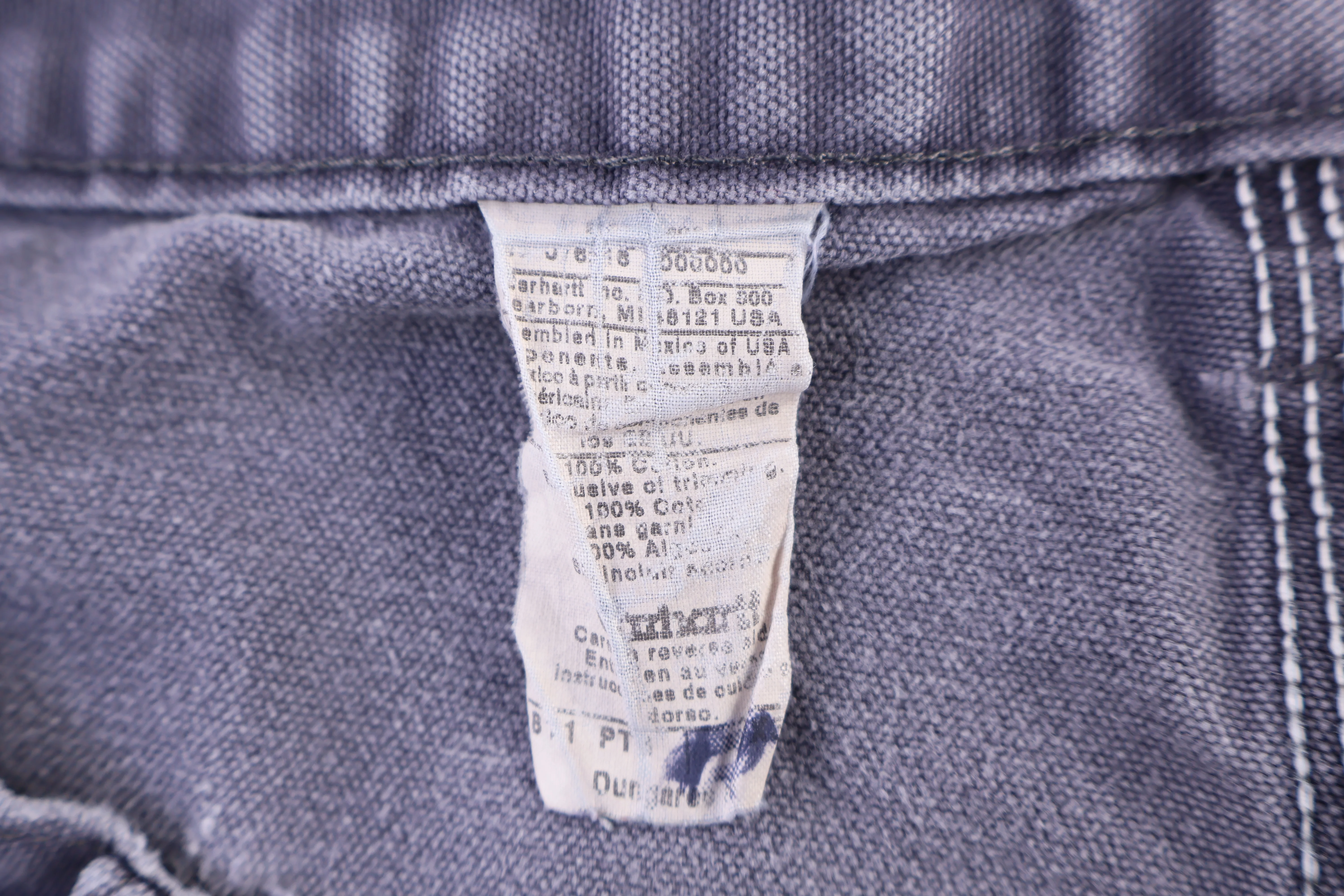 Carhartt Logo Patch Grey Shorts - Image 3