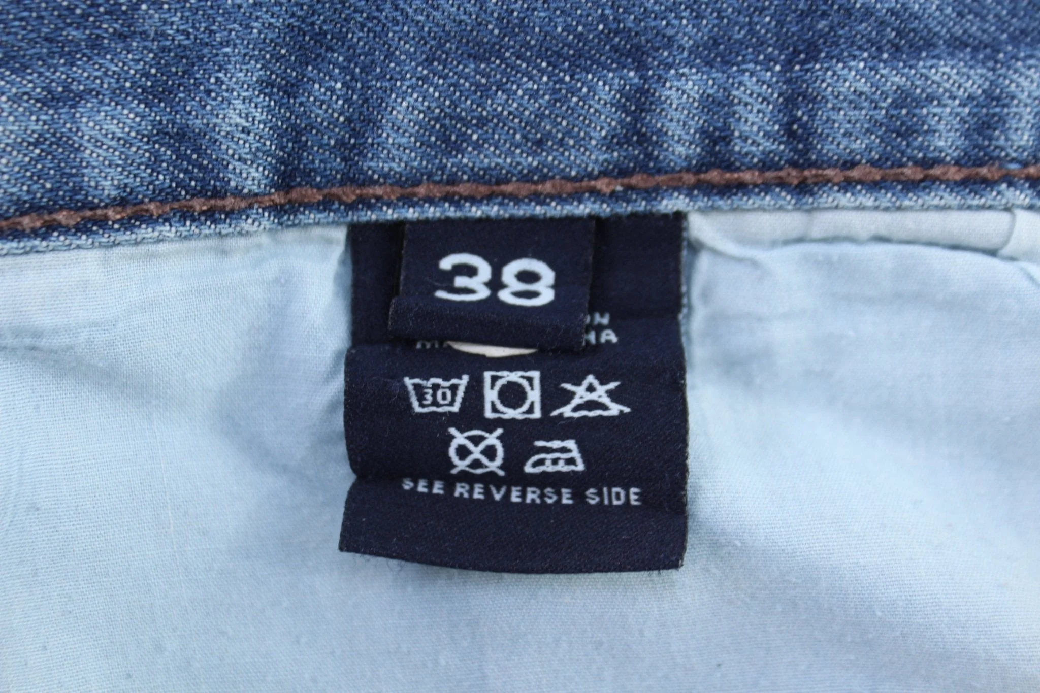 Ecko Unltd Light Wash Denim Shorts - Image 4