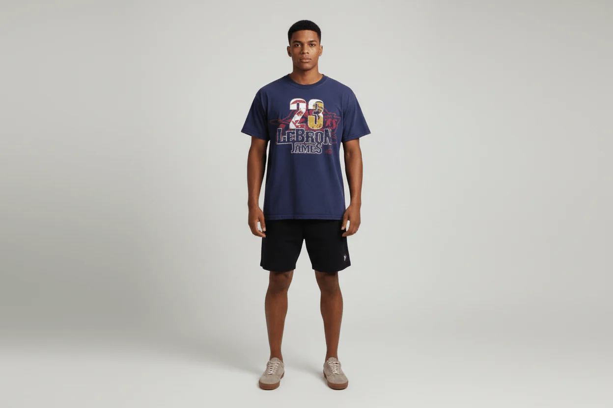 Lebron James Cleveland Cavaliers Basketball T-shirt - Image 2