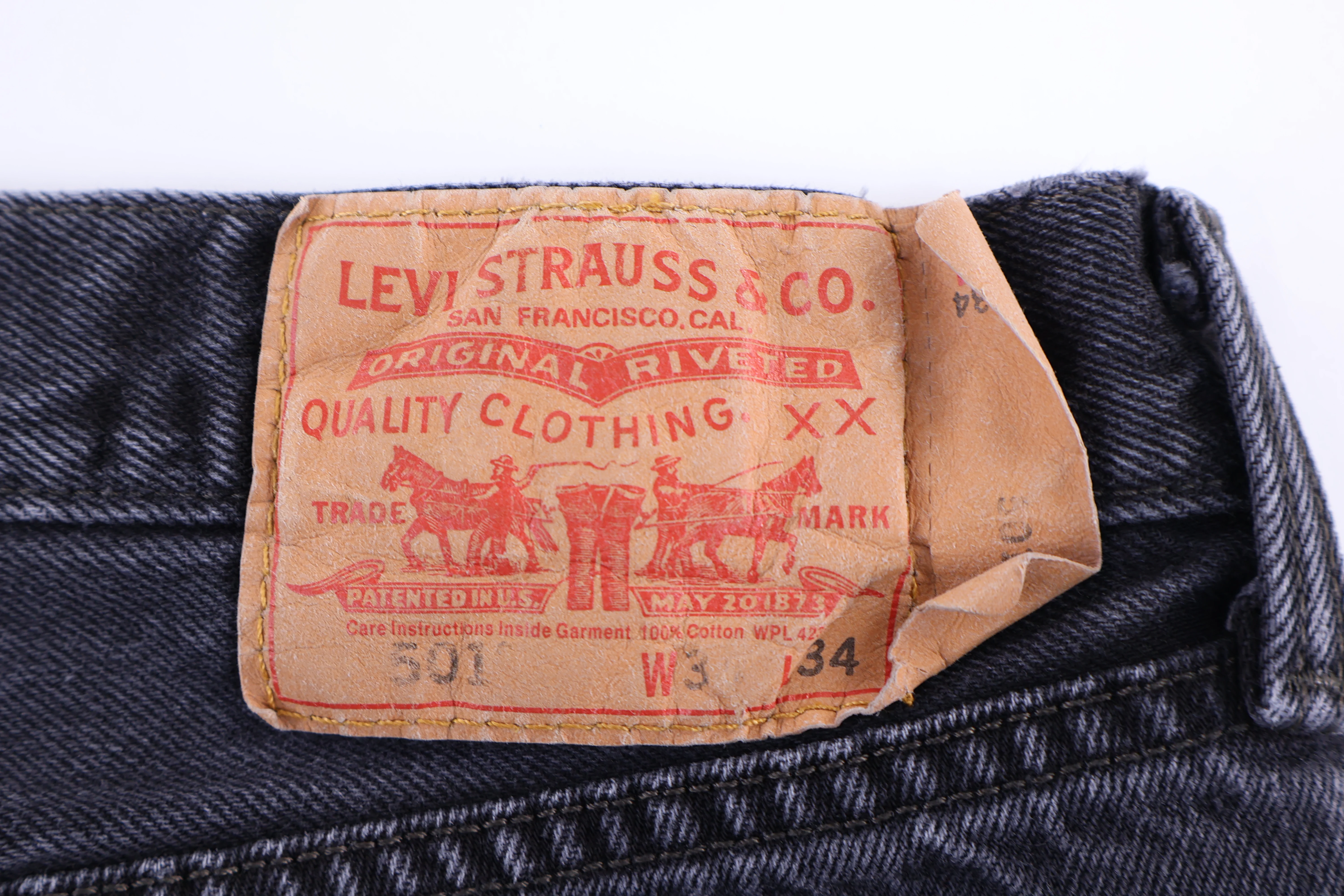 Levi's 501 Black Denim Jeans - Image 3