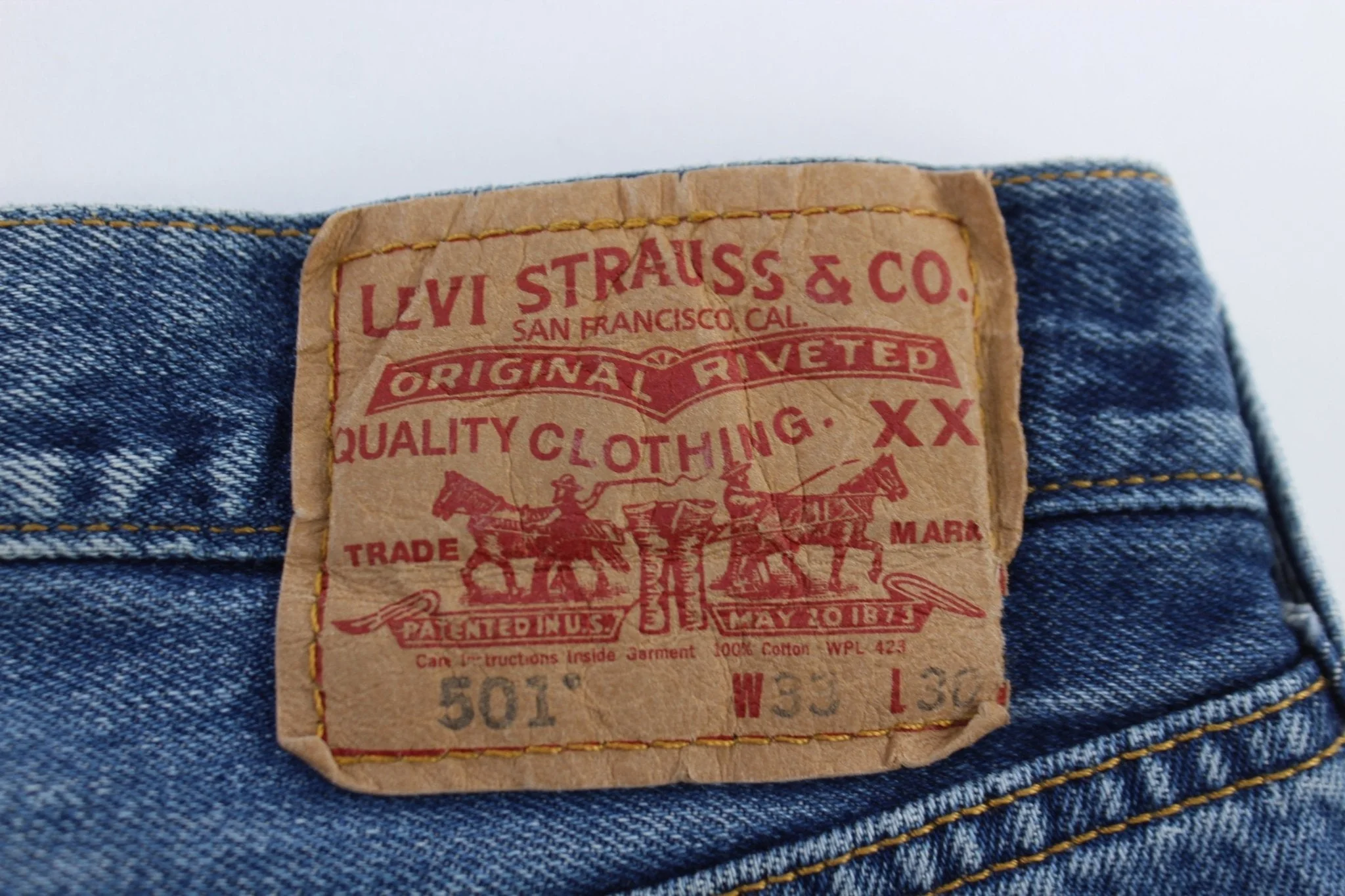 Levi's 501 Medium Wash Denim Jeans - Image 4