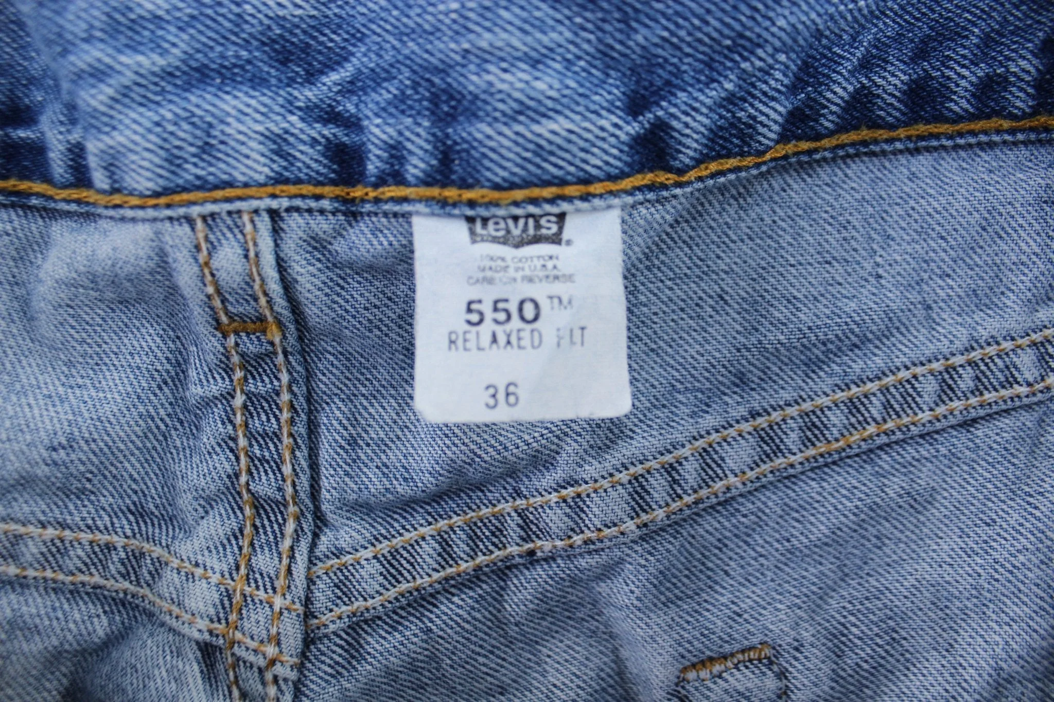 Levi's 550 Denim Shorts - Image 3