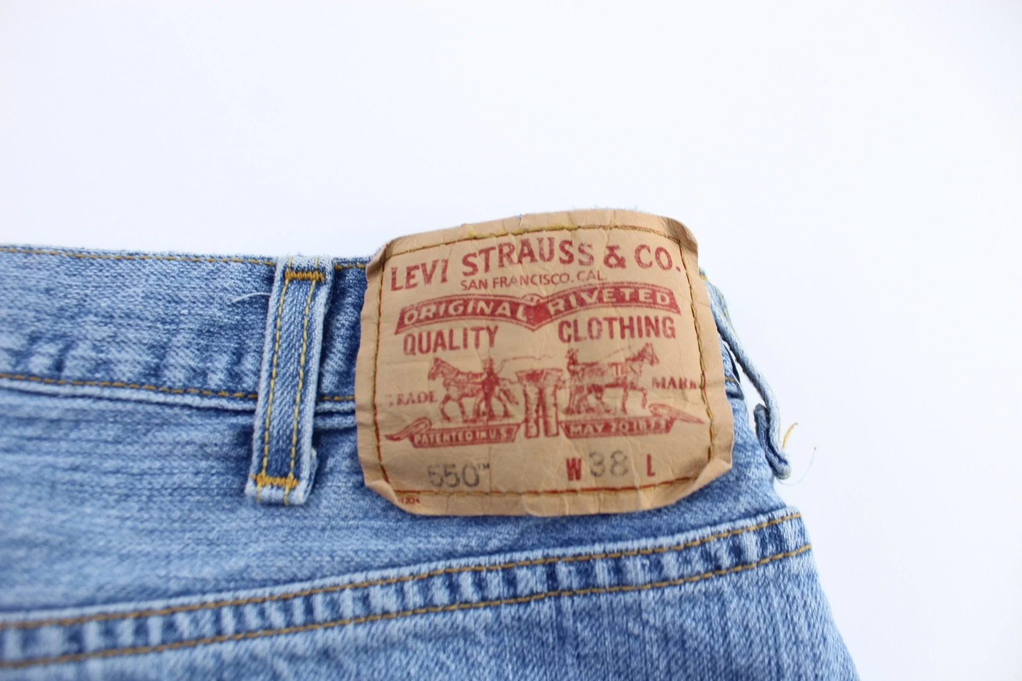 Levi's 550 Denim Shorts - Image 3
