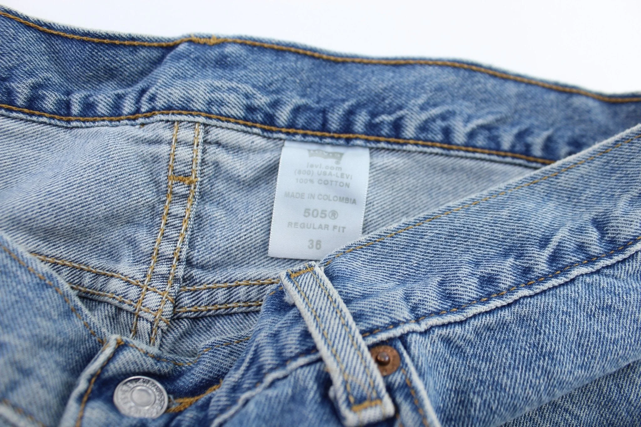 Levi's 550 Denim Shorts - Image 3