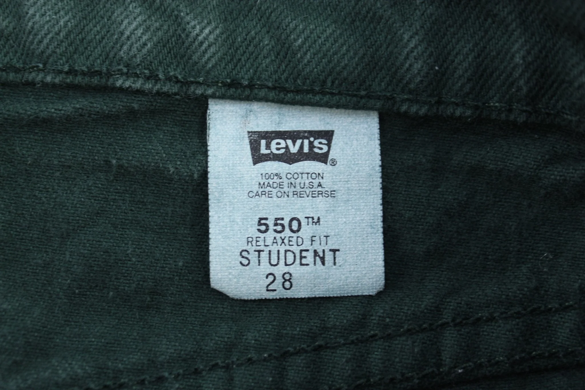 Levi's 550 Green Denim Shorts - Image 4