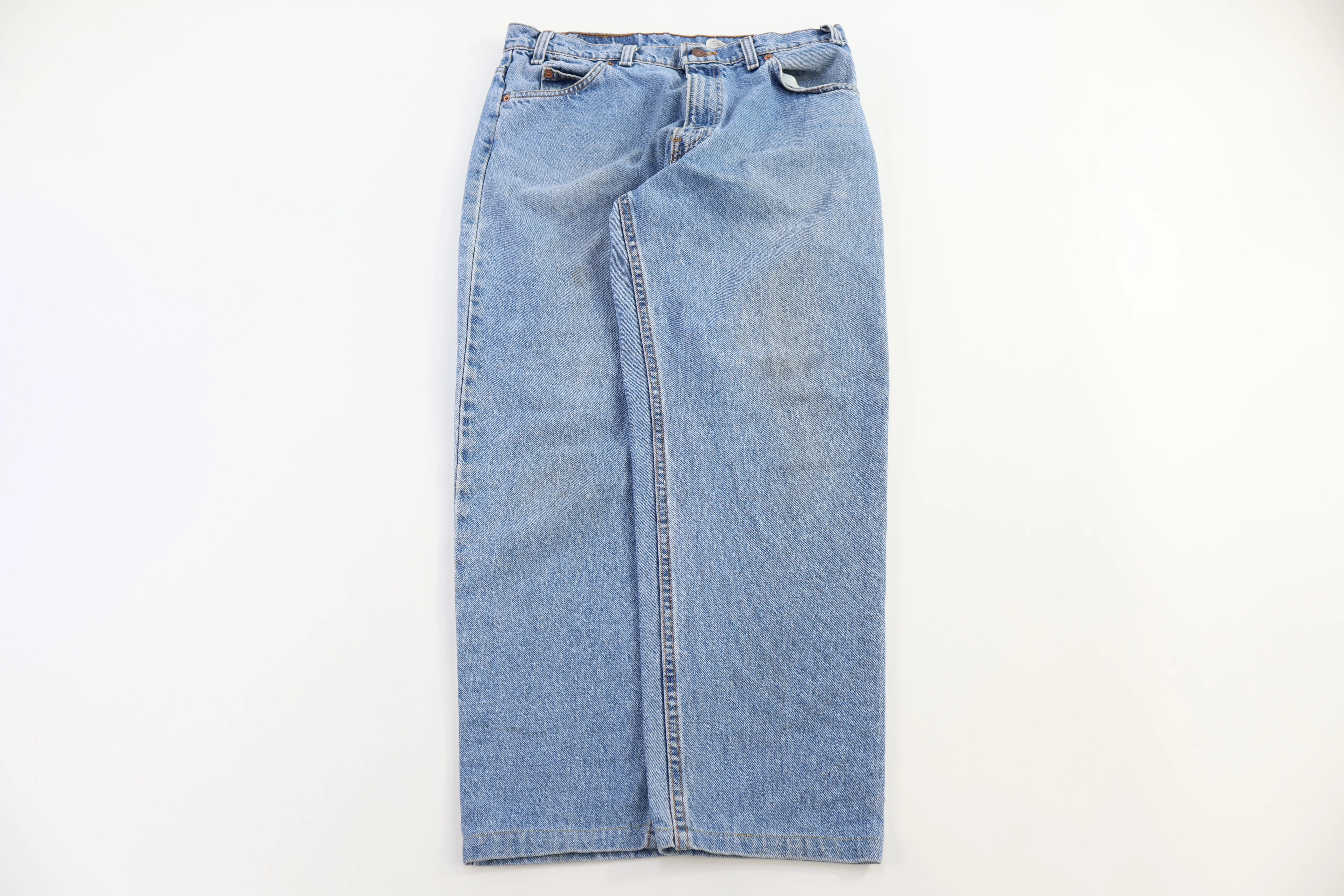 Levi's 550 Light Wash Denim Jeans - Image 2