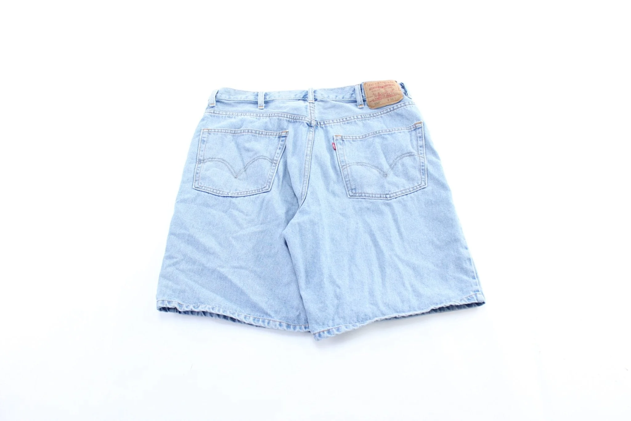 Levi's 550 Light Wash Denim Shorts - Image 2