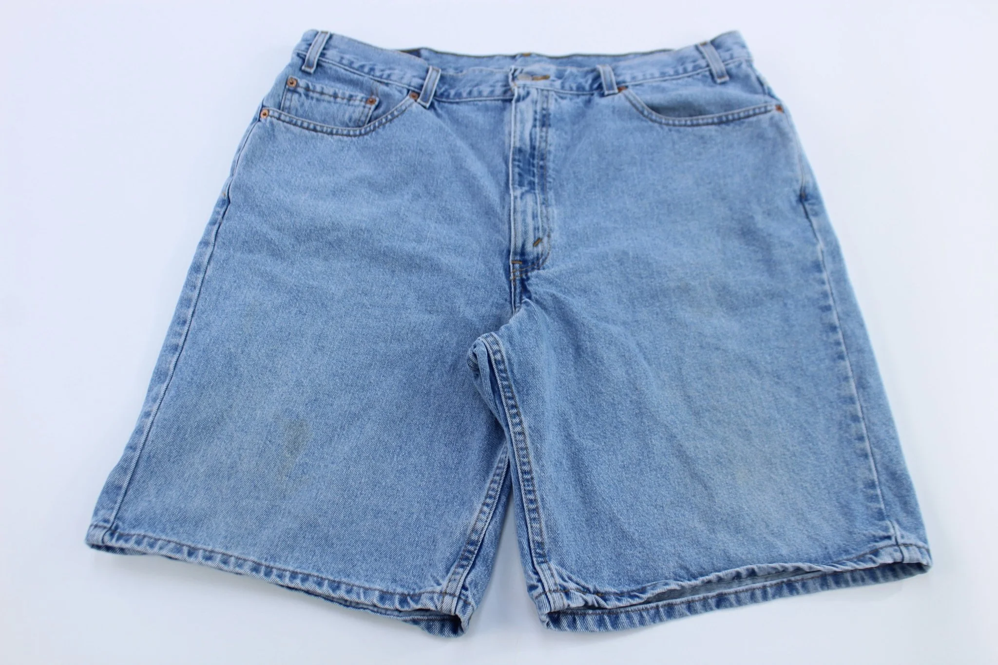 Levi's 550 Light Wash Denim Shorts