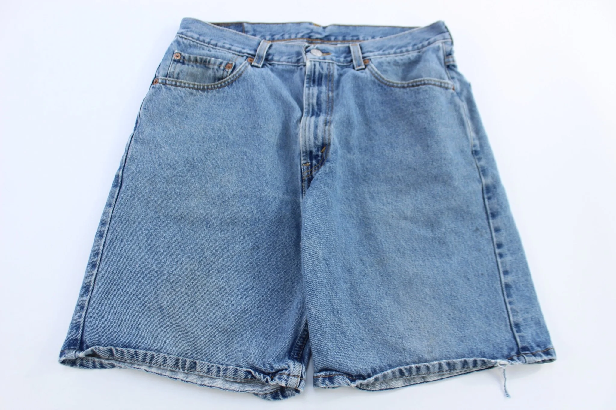 Levi's 550 Light Wash Denim Shorts