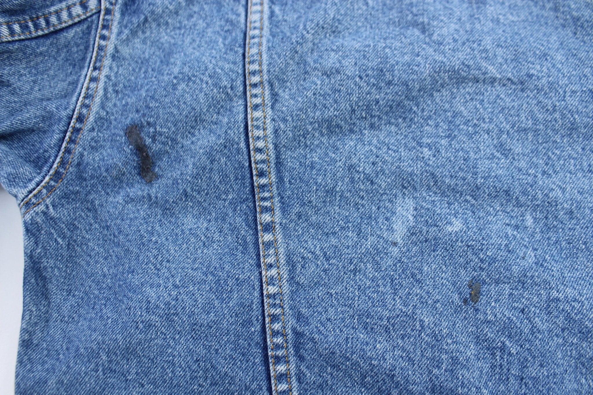 Levi's Dark Wash Denim Trucker Jacket - Image 3