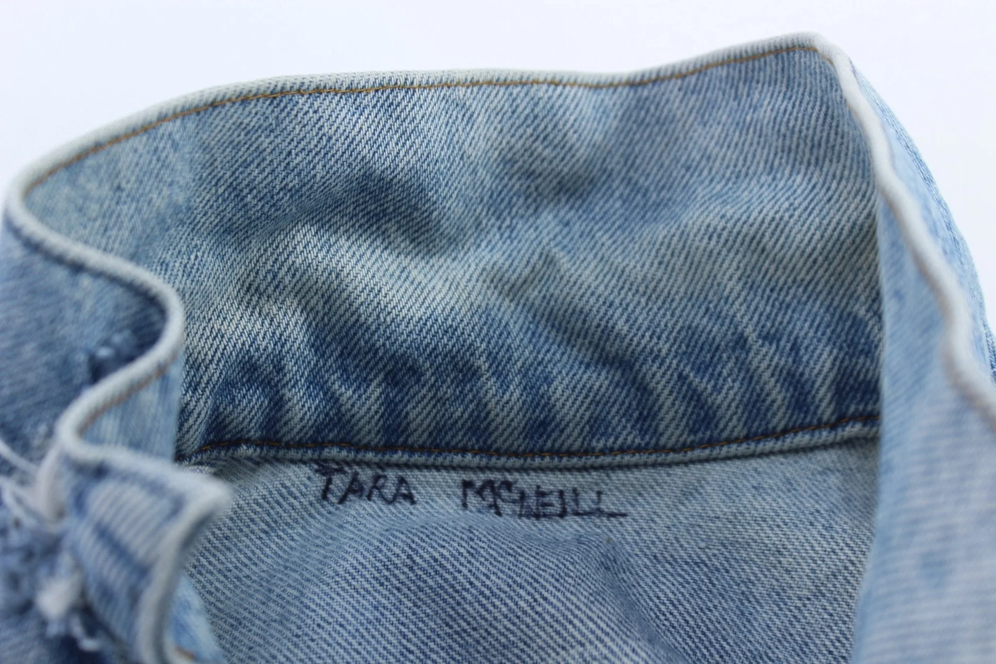 Levi's Light Wash Button Trucker Jacket - Image 3