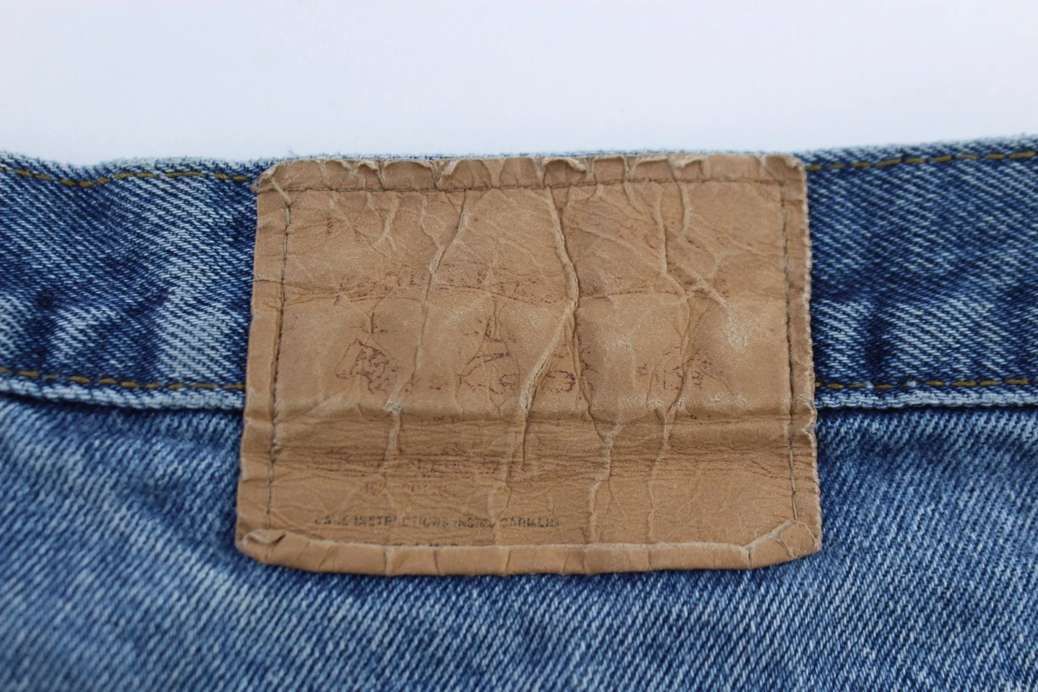 Levi's Light Wash Denim Jeans - Image 3