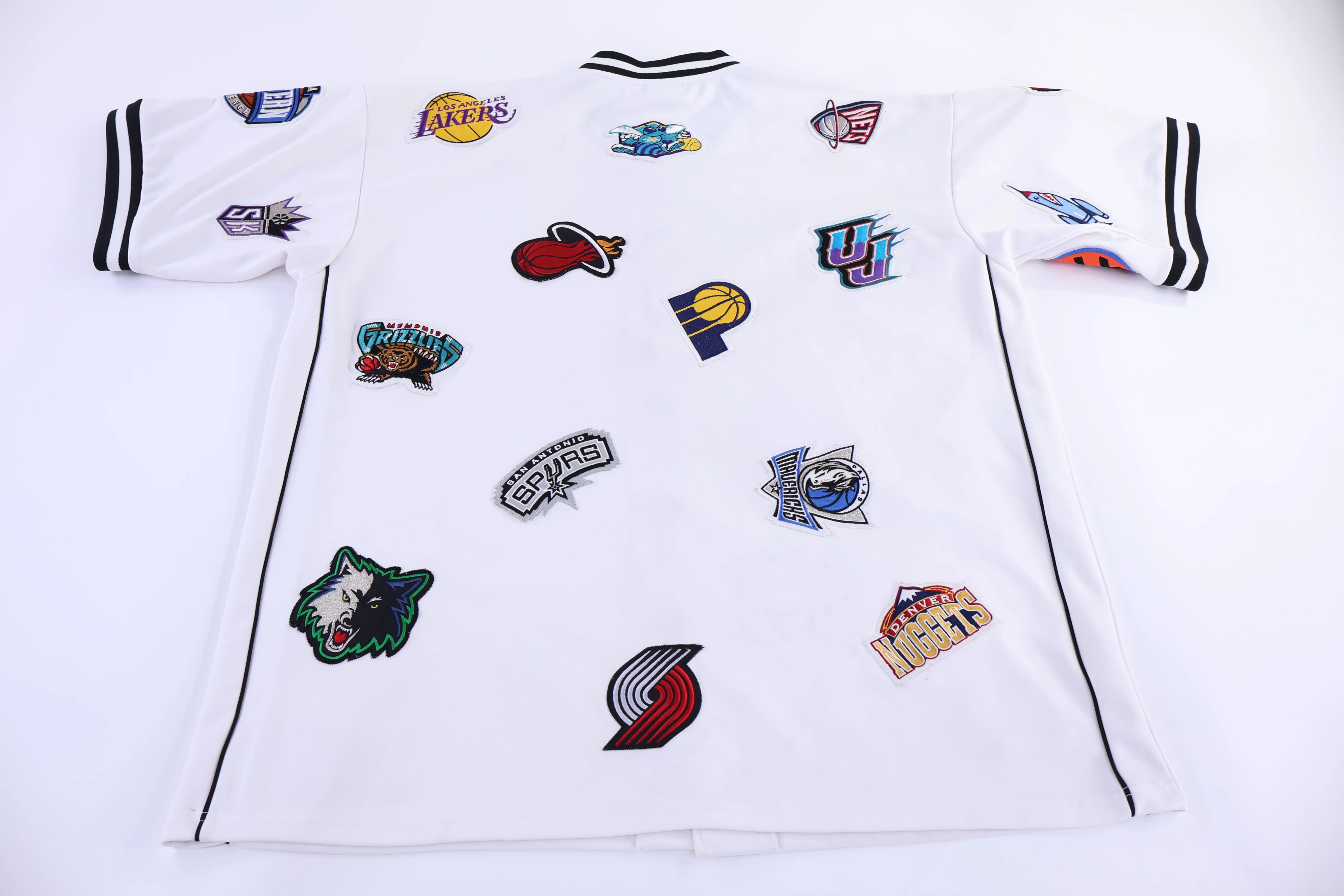 Majestic NBA Teams Basketball Jersey - Image 2