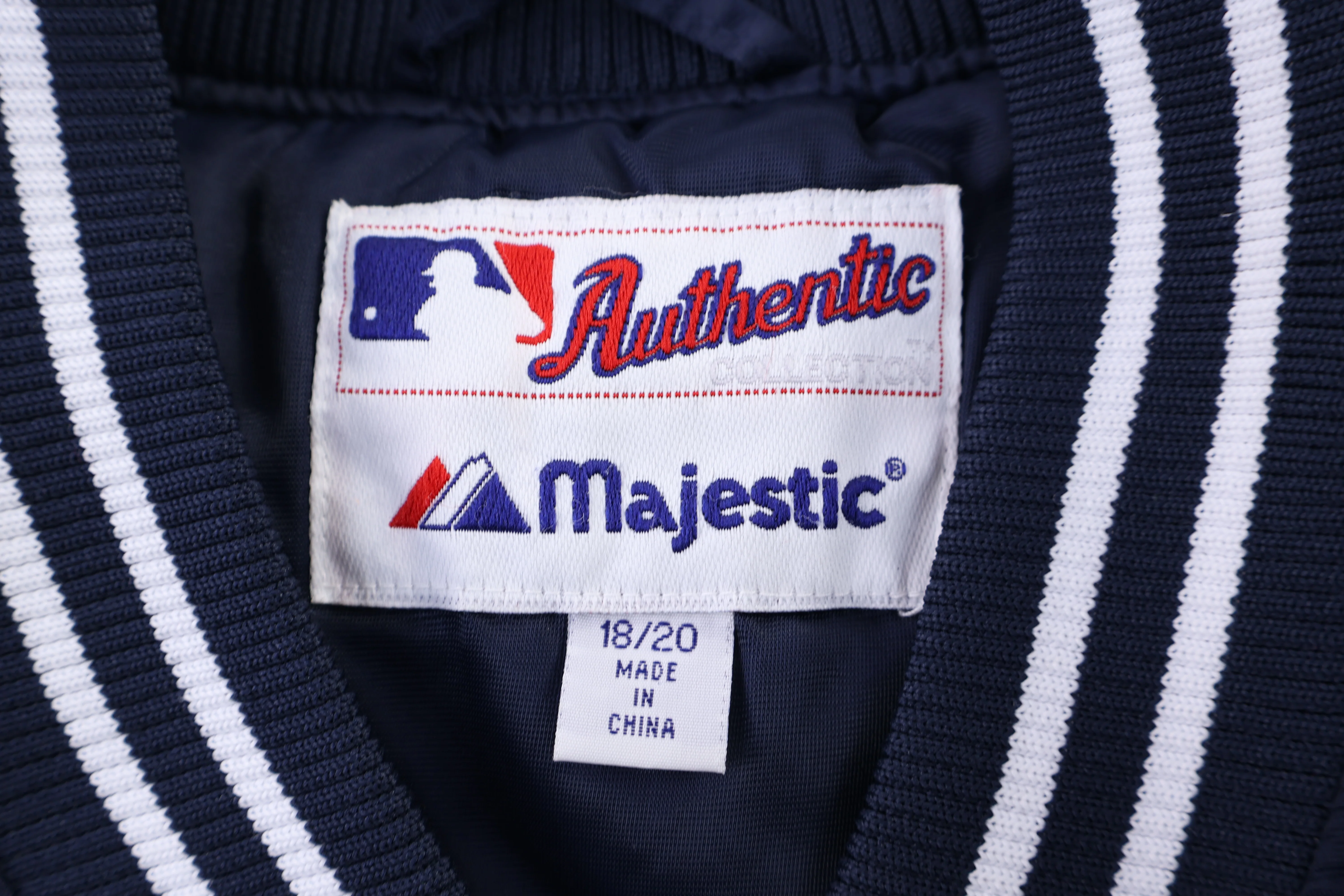 Women’s Majestic New York Yankees Bomber Jacket - Image 3