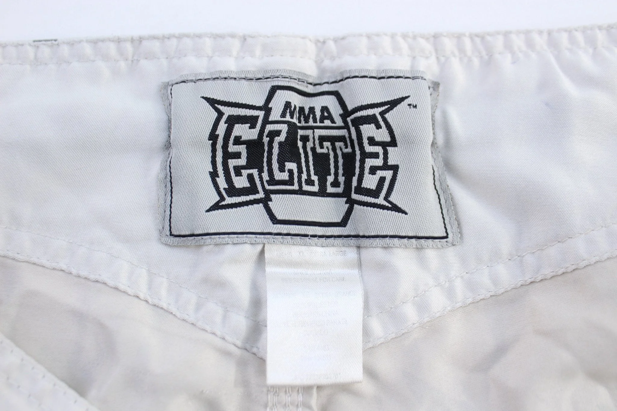 MMA Elite Barbed Wire Graphic Shorts - Image 3