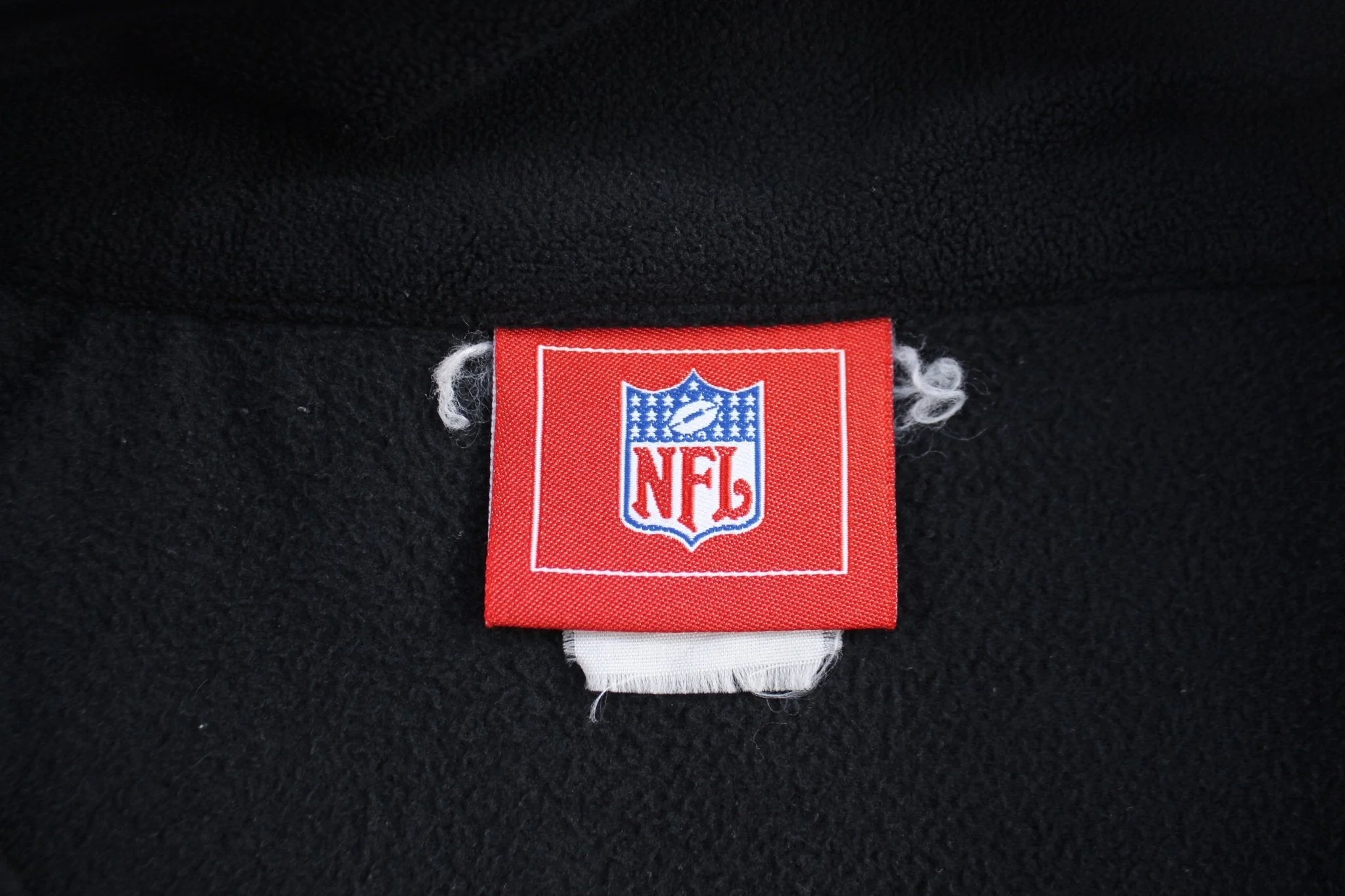 NFL Pittsburgh Steelers Embroidered Black & Yellow Fleece Pullover - Image 3
