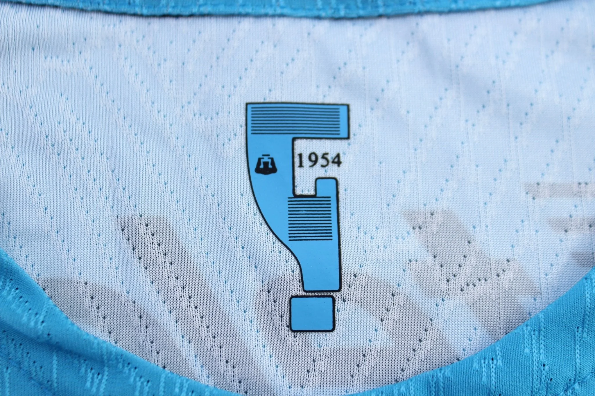 Nike Center Swoosh Logo Pumas UNAM Blue & Black Soccer Jersey - Image 3