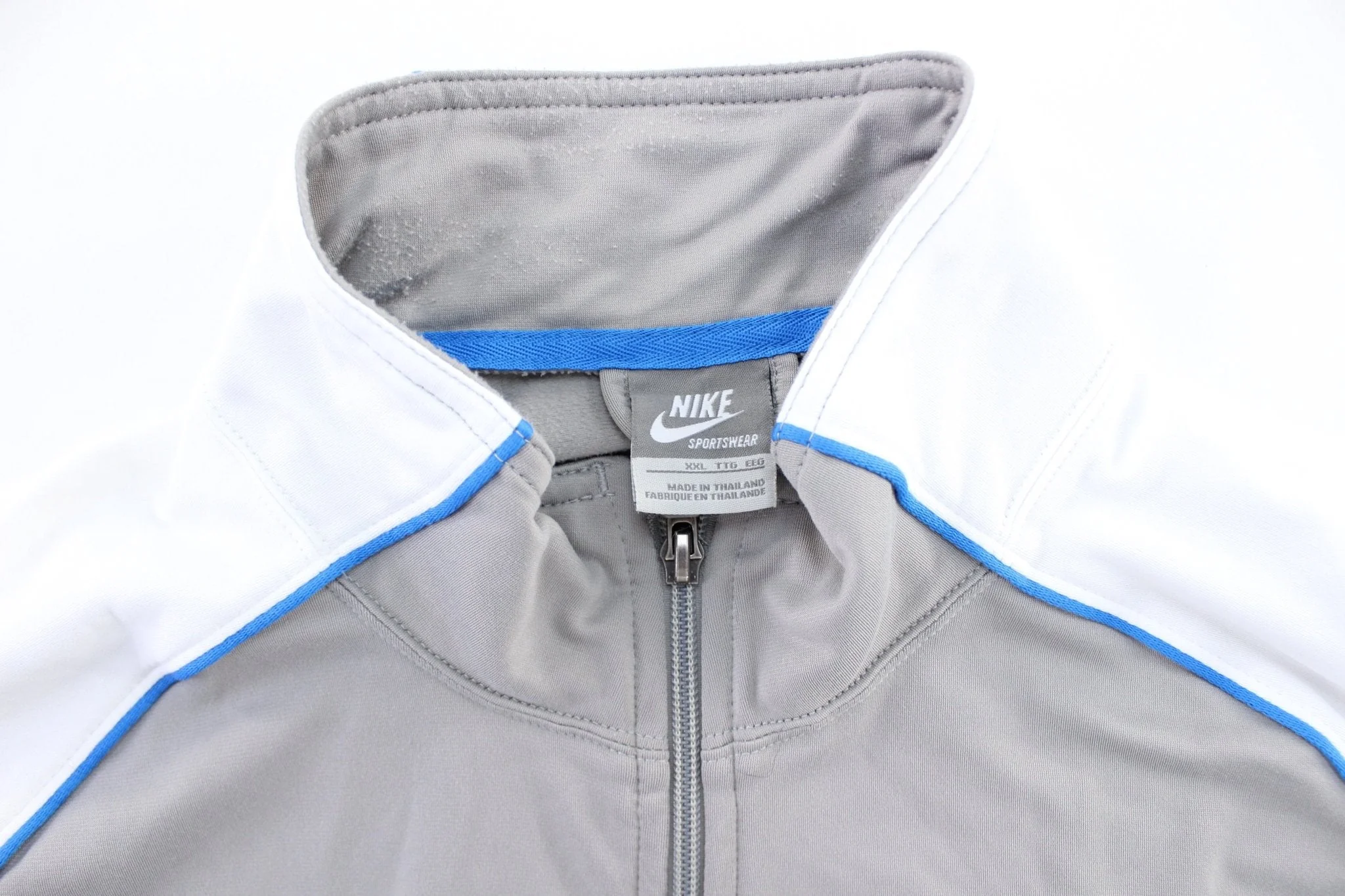 Nike Embroidered Logo Grey, Blue, & White Track Jacket - Image 3