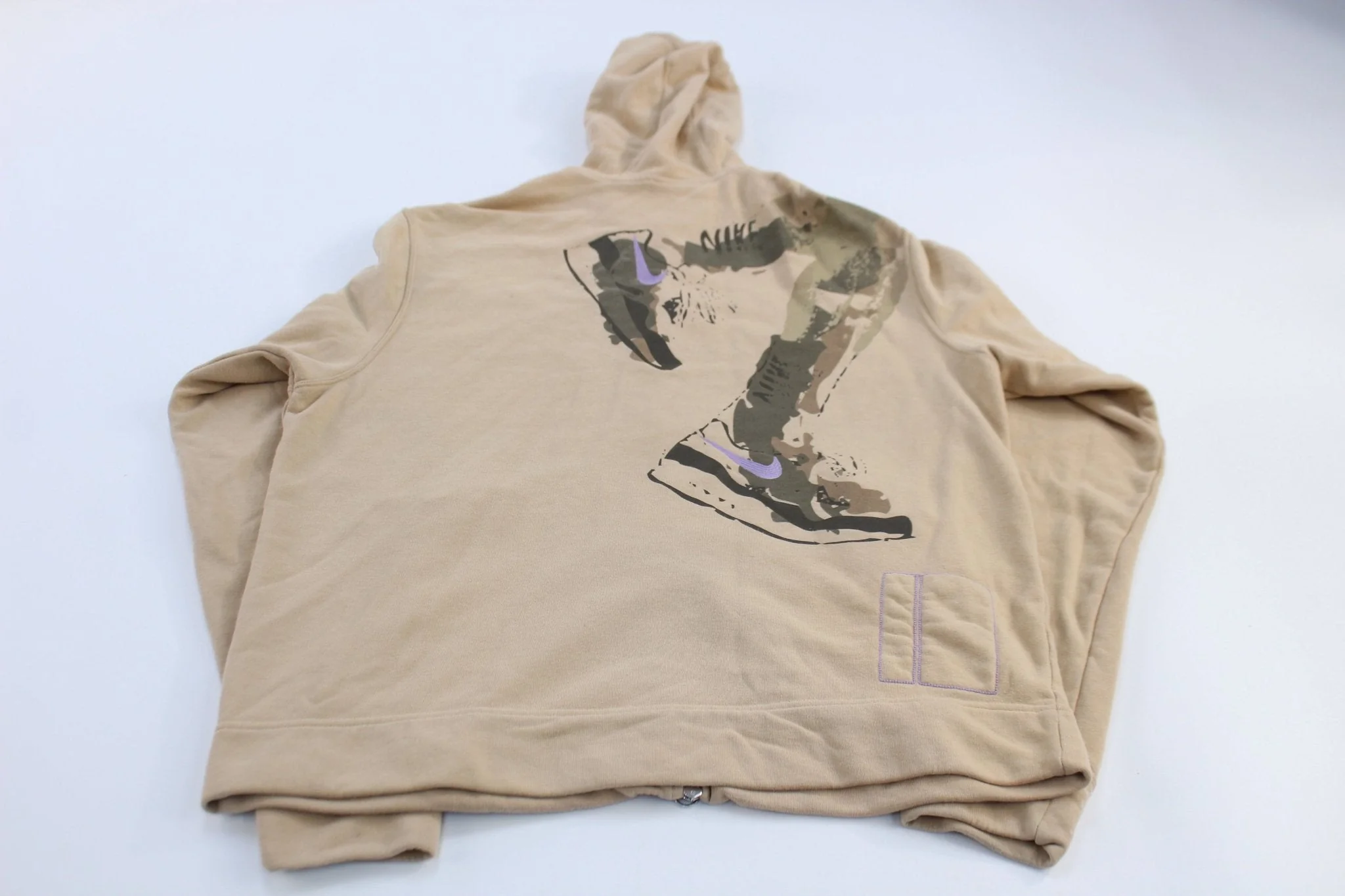 Nike Embroidered Logo Running Graphic Zip Up Hoodie - Image 2