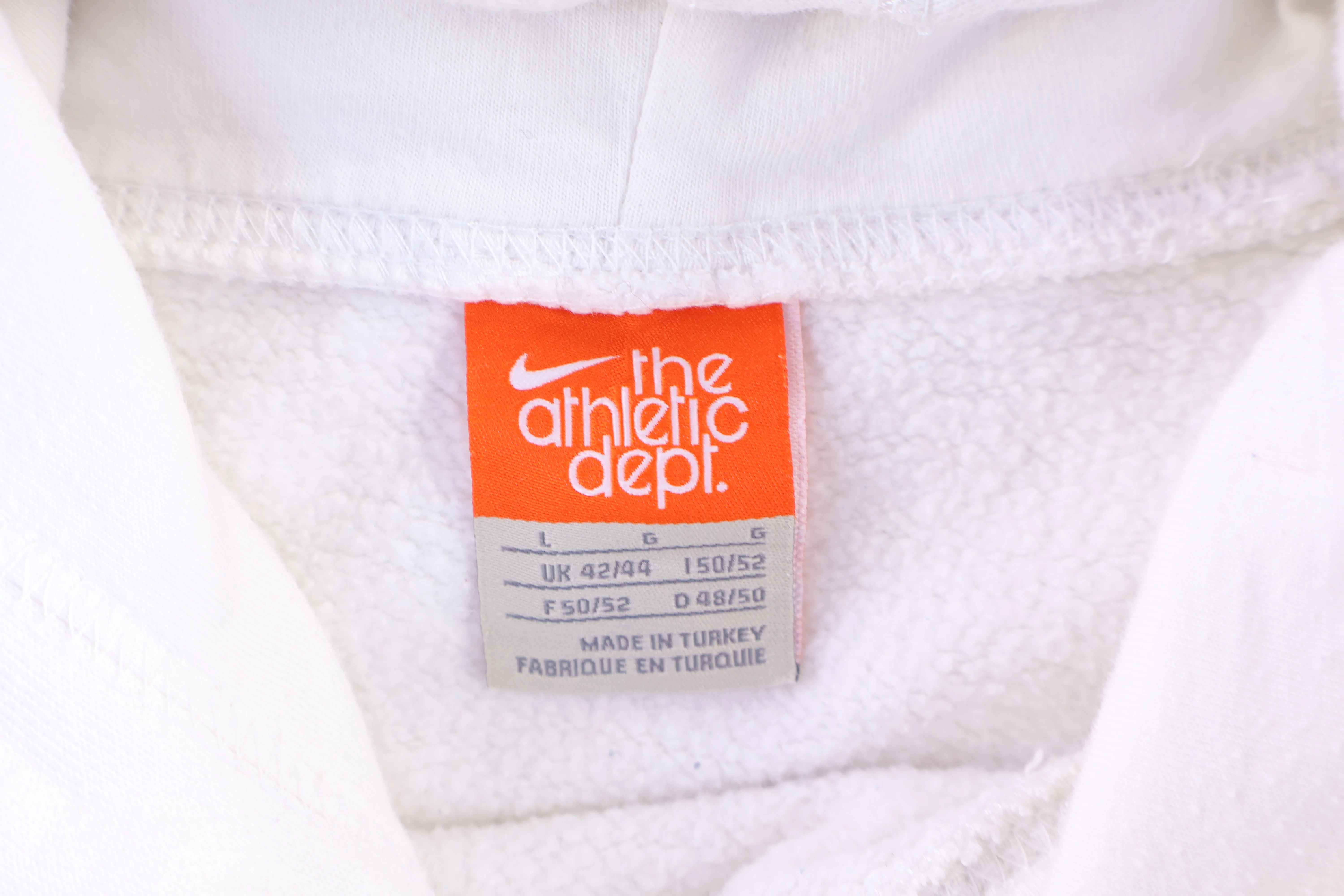 Nike Embroidered Logo White Pullover Hoodie - Image 3