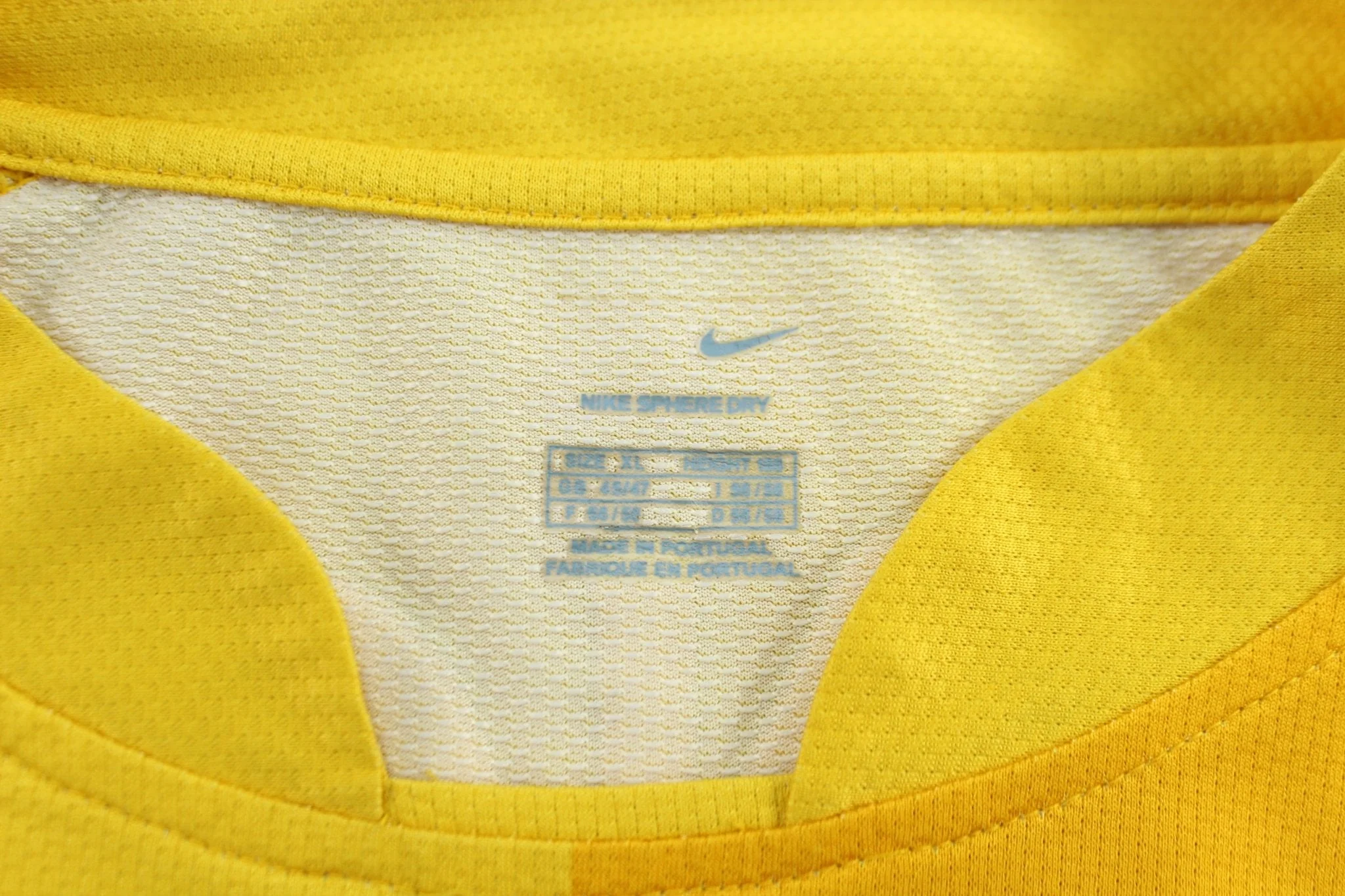 Nike Embroidered Swoosh Logo Arsenal #1 Reynoso Yellow LS Soccer Jersey - Image 3