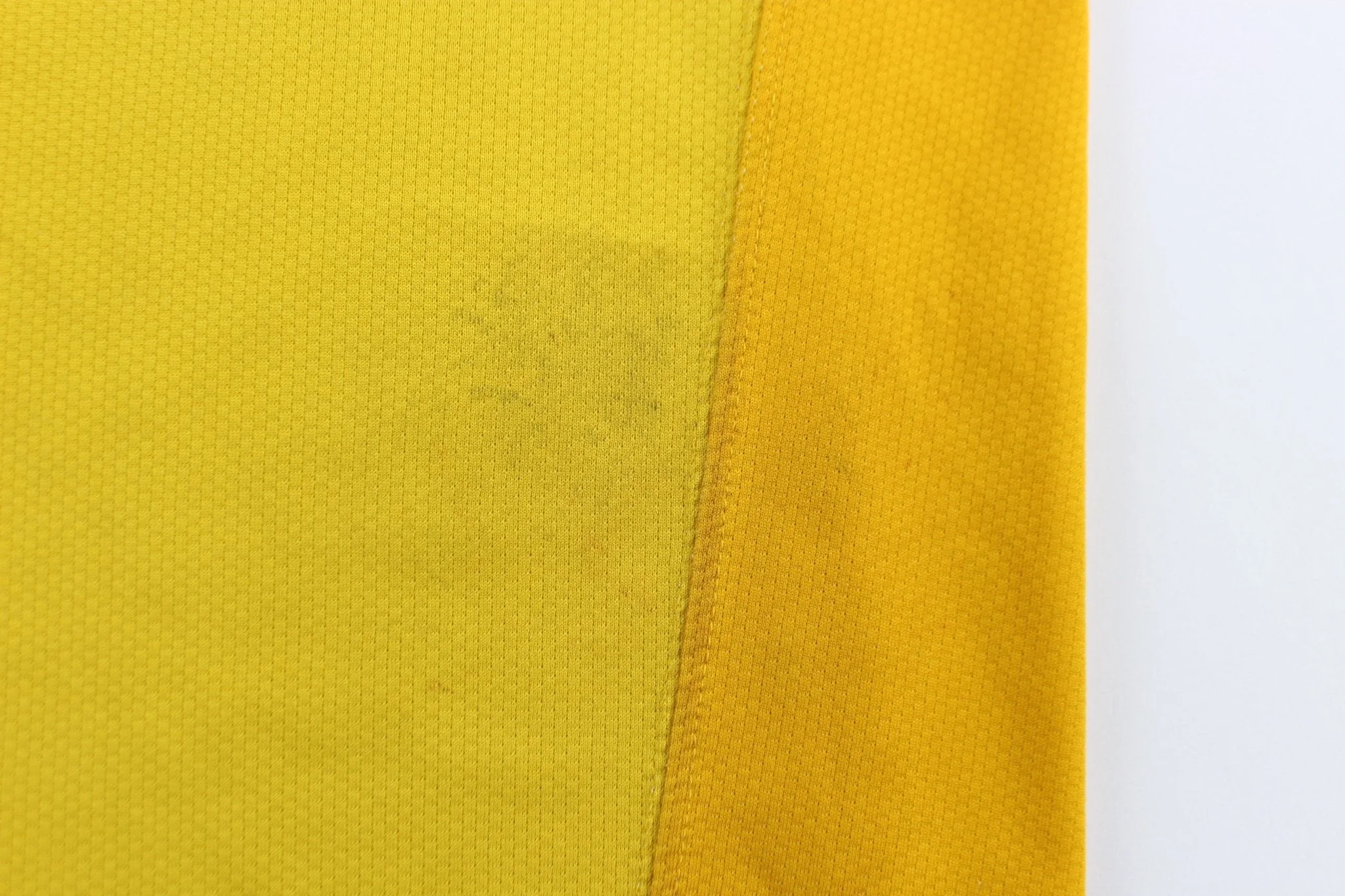 Nike Embroidered Swoosh Logo Arsenal #1 Reynoso Yellow LS Soccer Jersey - Image 4