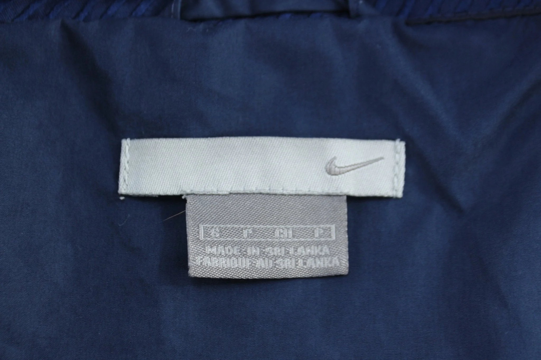 Nike Embroidered Swoosh Logo Blue Windbreaker Jacket - Image 3