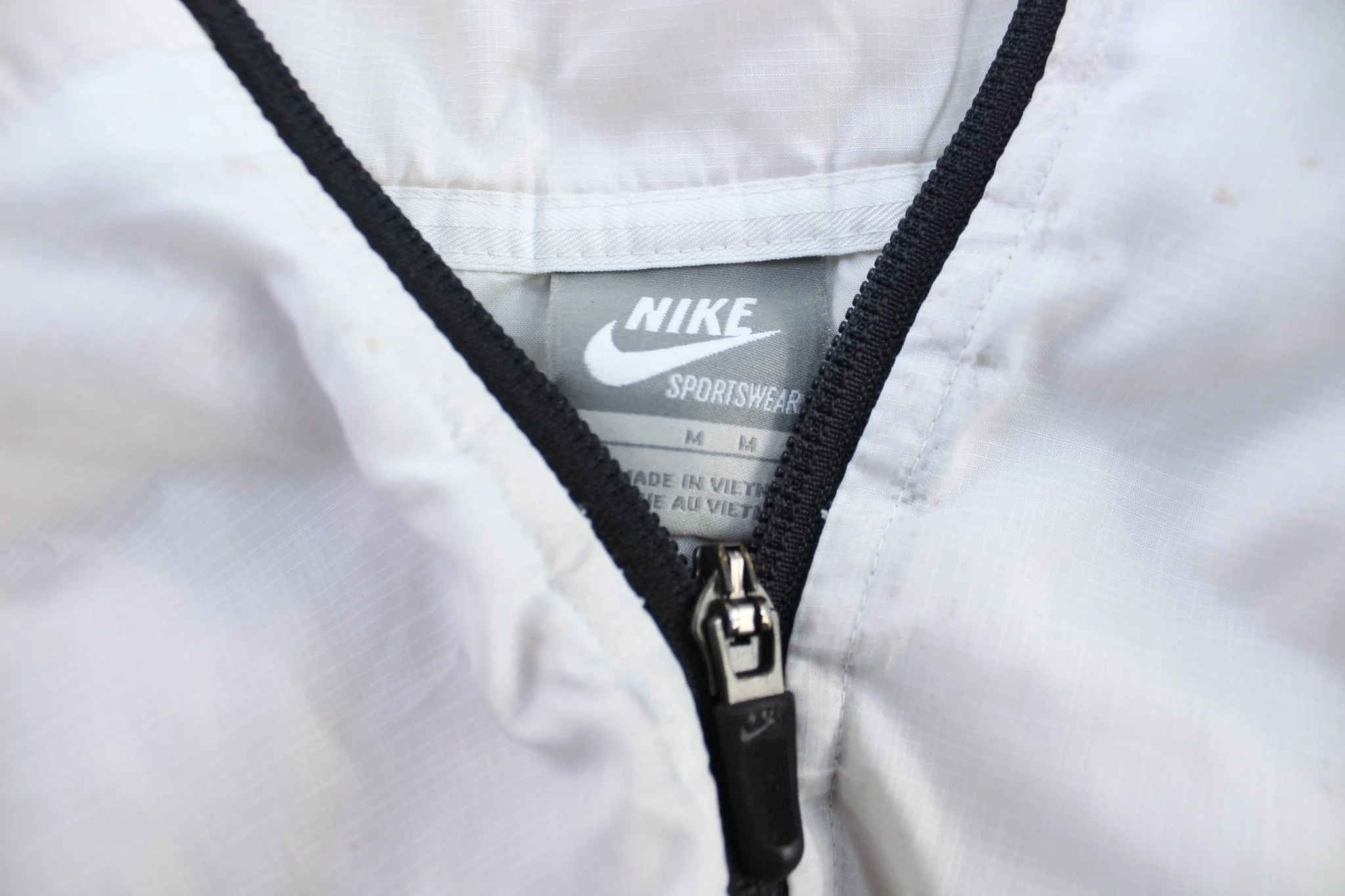 Nike Logo Black & White Zip Up Jacket - Image 4
