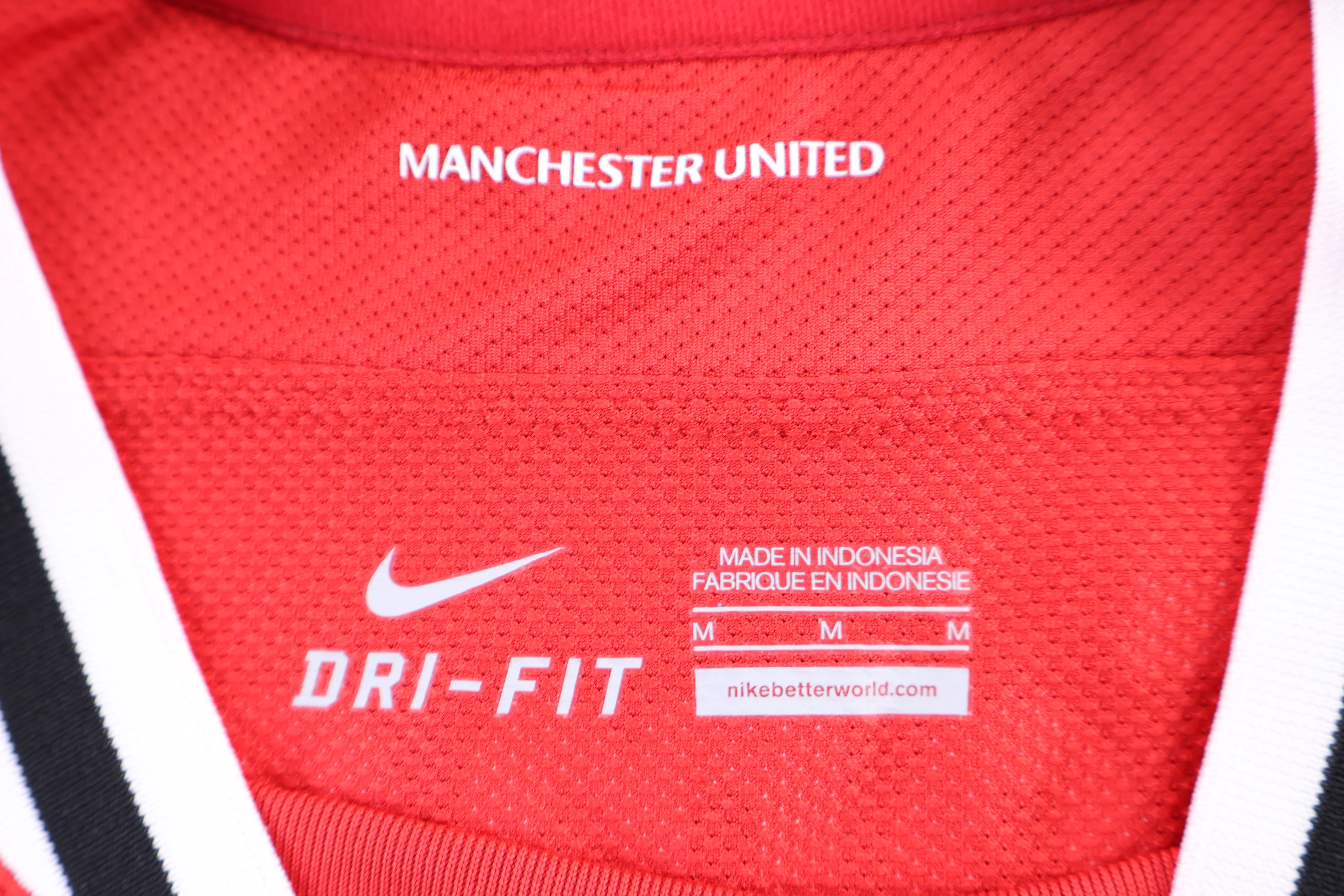 Nike Manchester United Soccer Jersey - Image 4