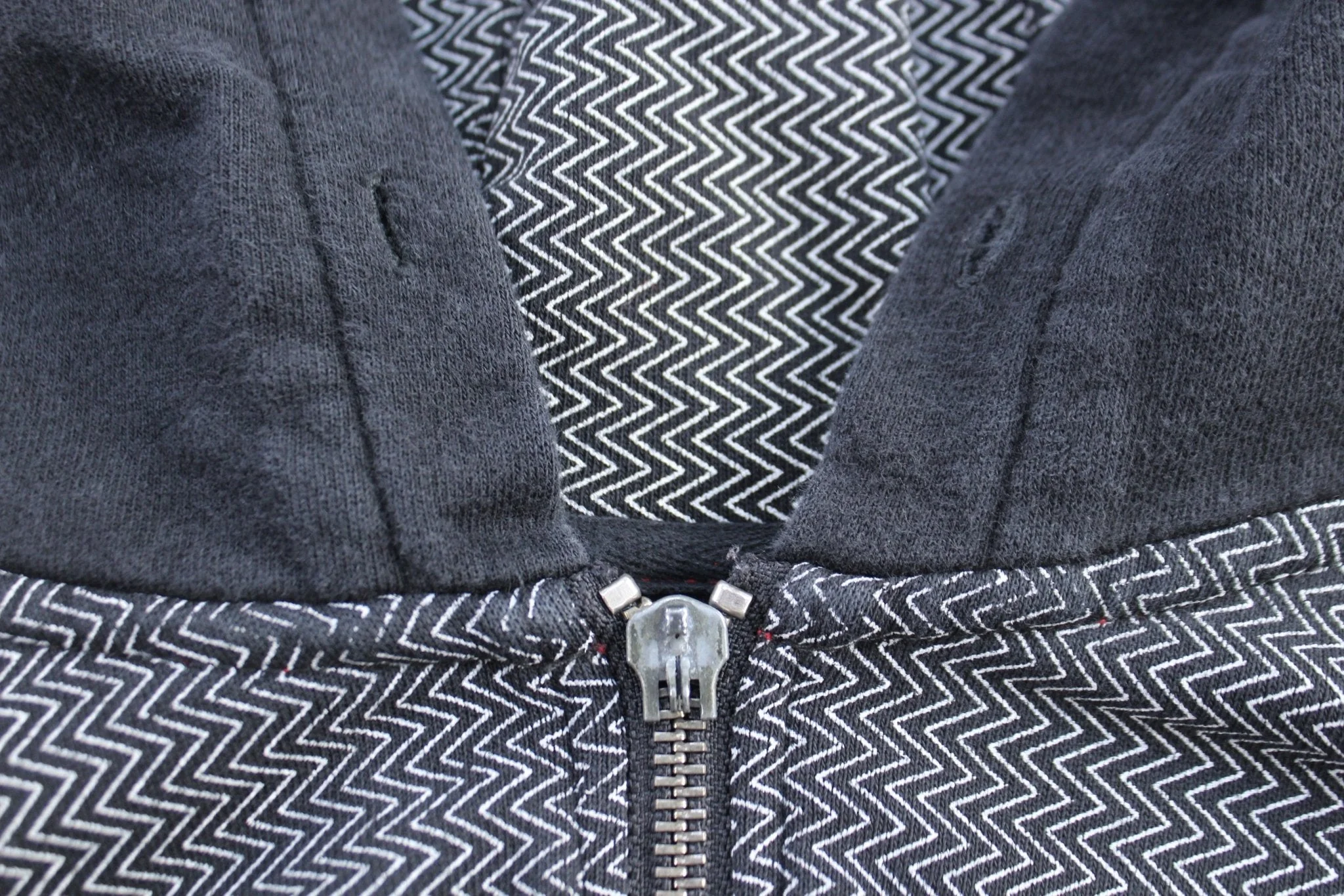 Oakley Grey & Black Full Zip Hoodie - Image 4