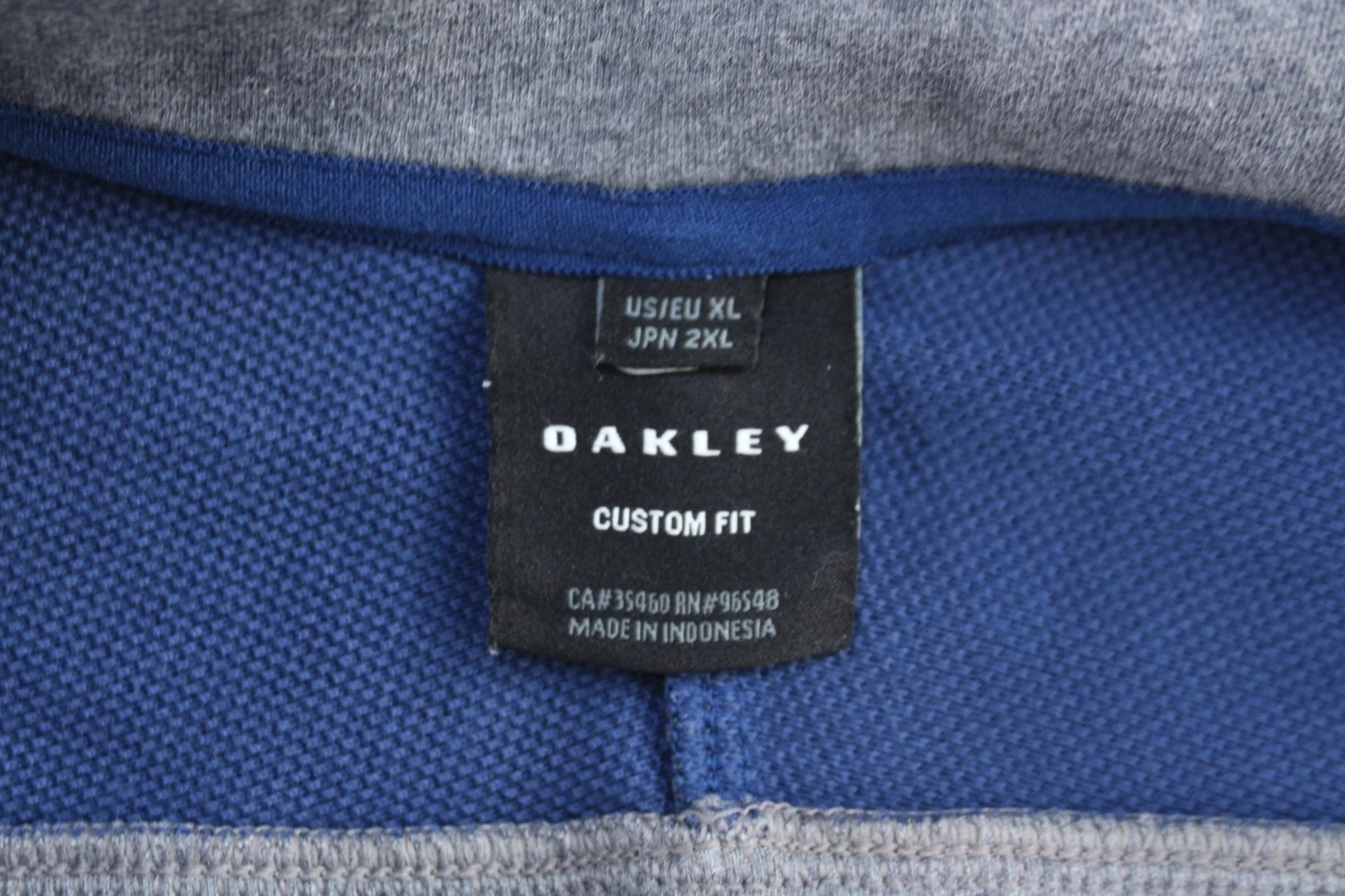Oakley Grey & Blue Full Zip Jacket - Image 3
