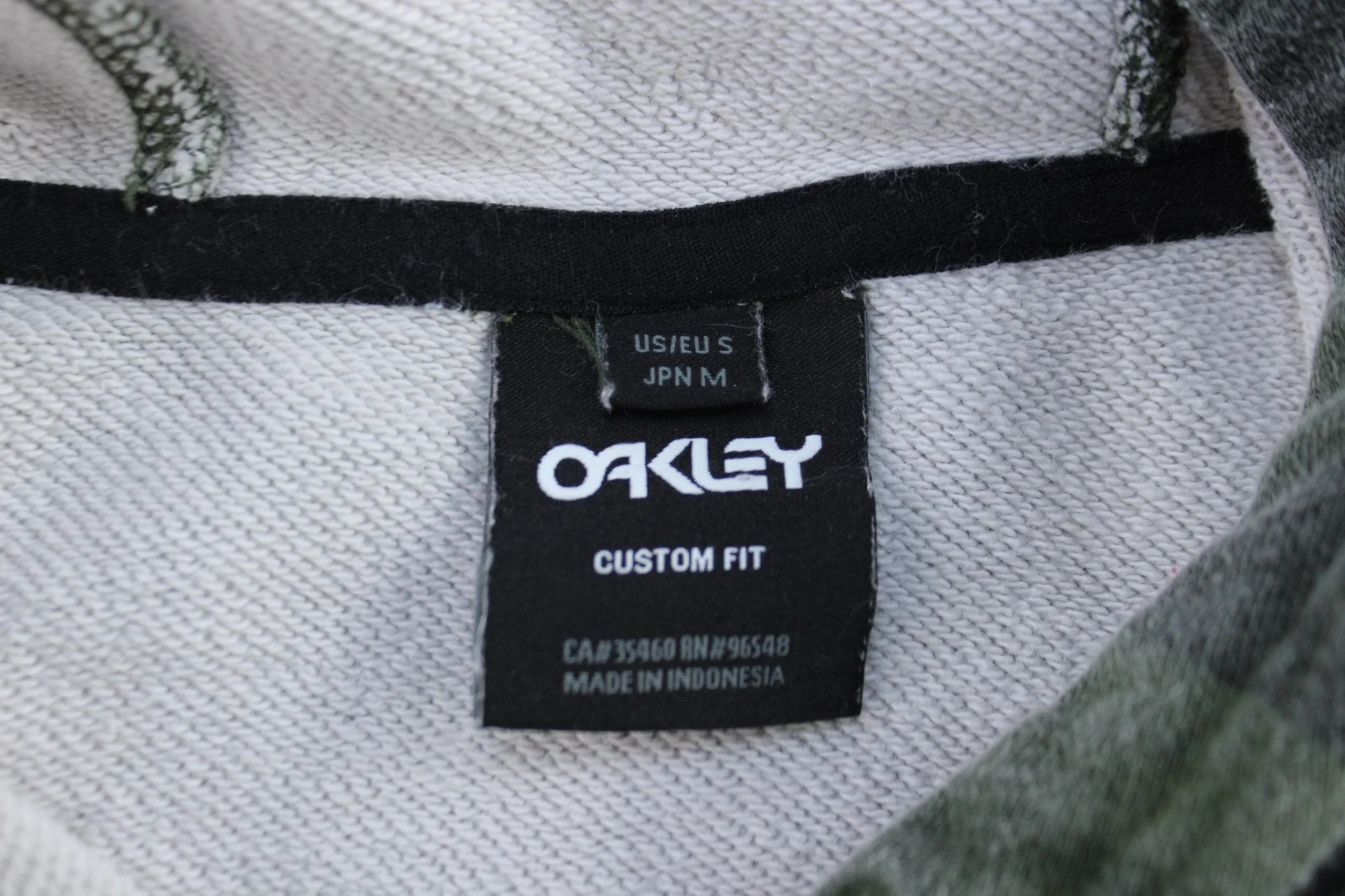 Oakley Spellout Logo Camo Pullover Hoodie - Image 3