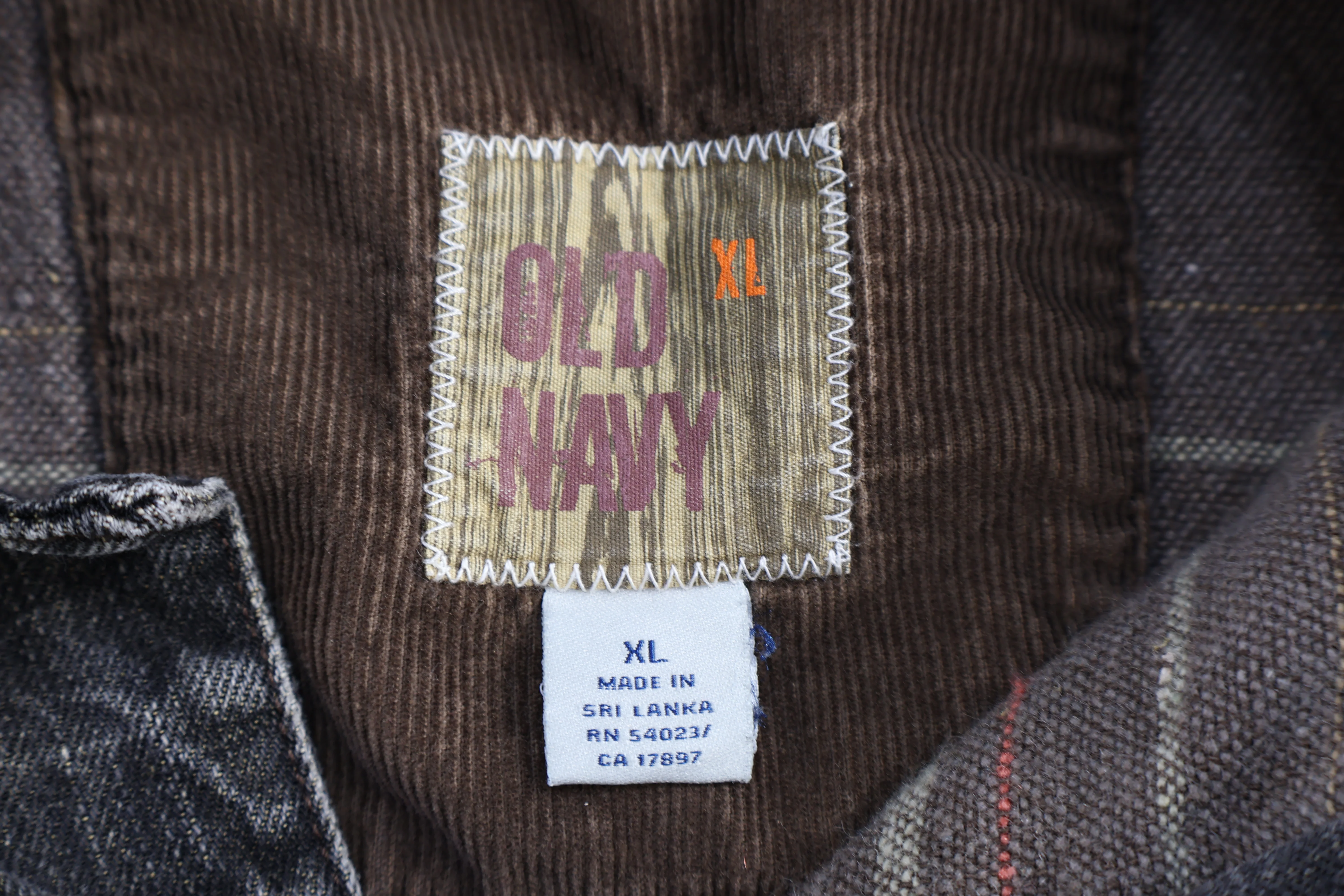 Y2K Old Navy Dark Wash Denim Trucker Jacket - Image 3