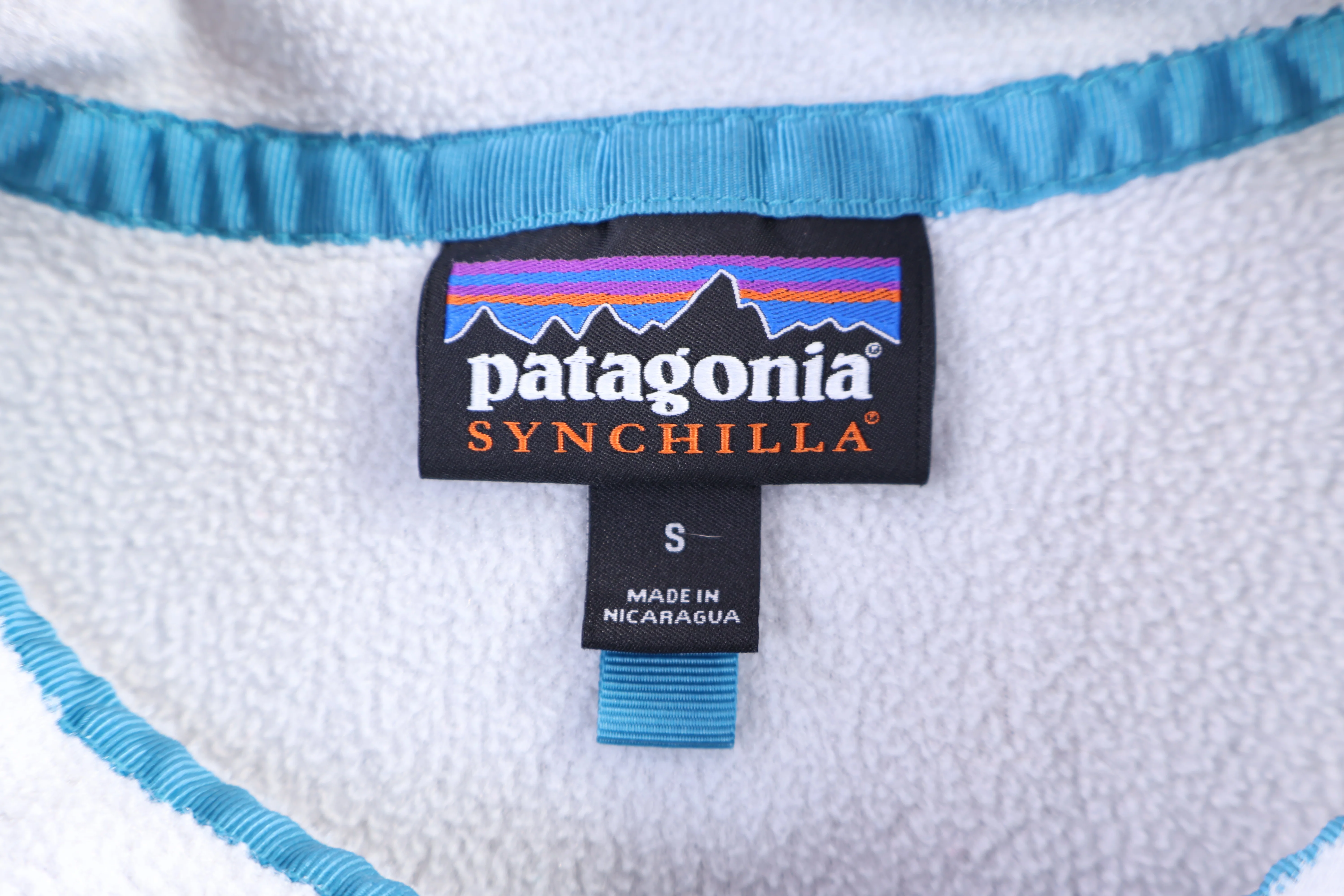 Patagonia Logo Patch Blue Synchila Snap-T Pullover - Image 3