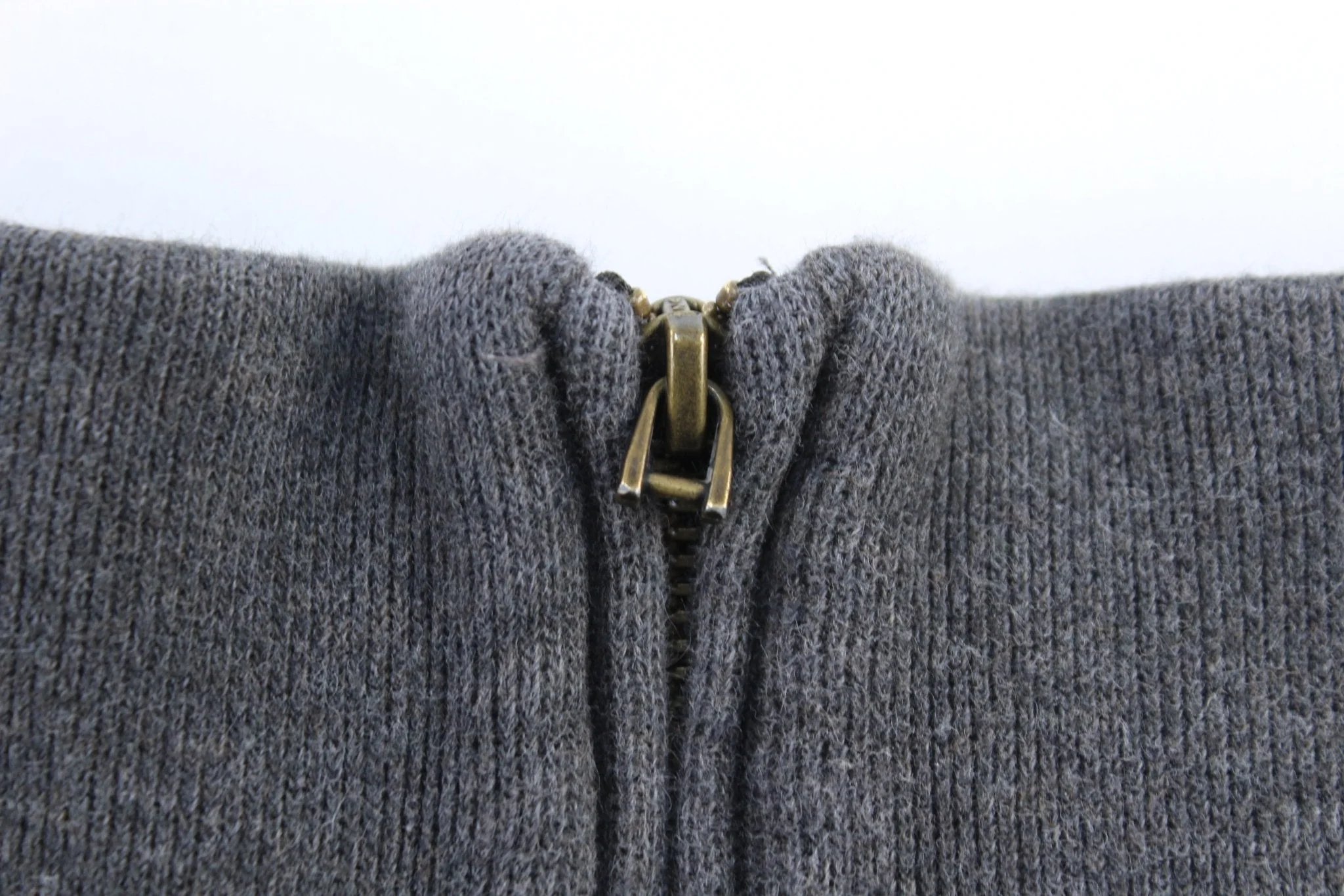Polo Ralph Lauren Embroidered Logo Grey Quarter Zip Sweater - Image 3