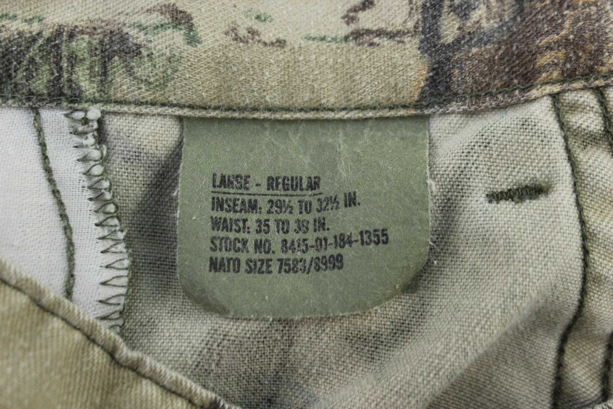 Real Tree Camo Cargo Pants - Image 4