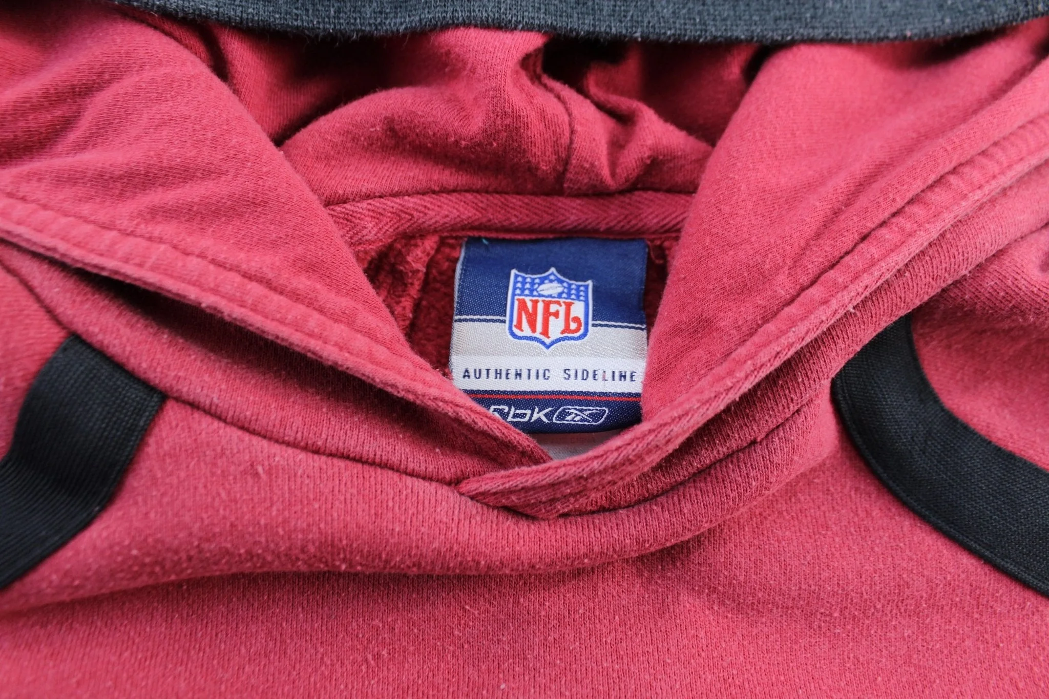 Reebok Embroidered Logo Arizona Cardinals Pullover Hoodie - Image 3