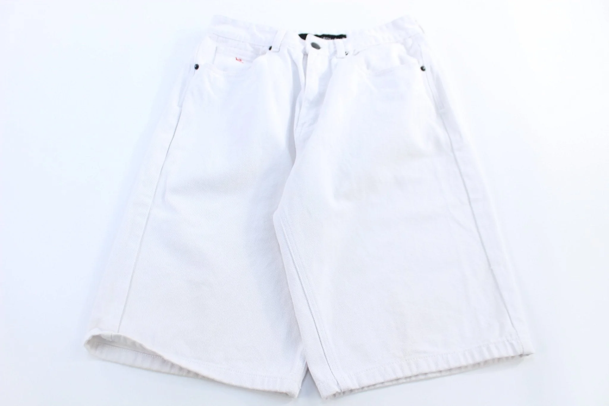 Rocawear Embroidered White Denim Shorts - Image 2