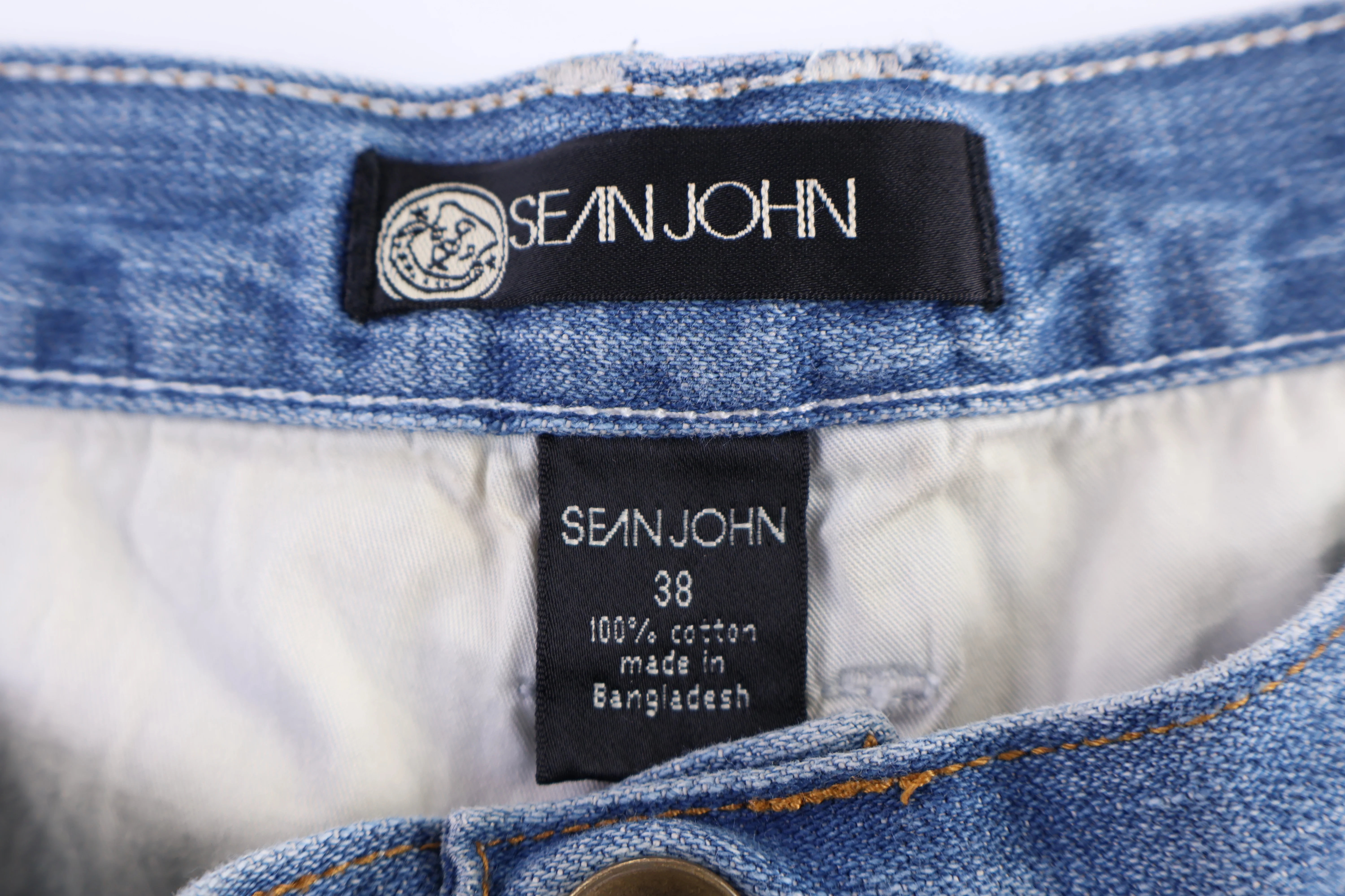 Y2K Sean John Light Wash Denim Shorts - Image 3