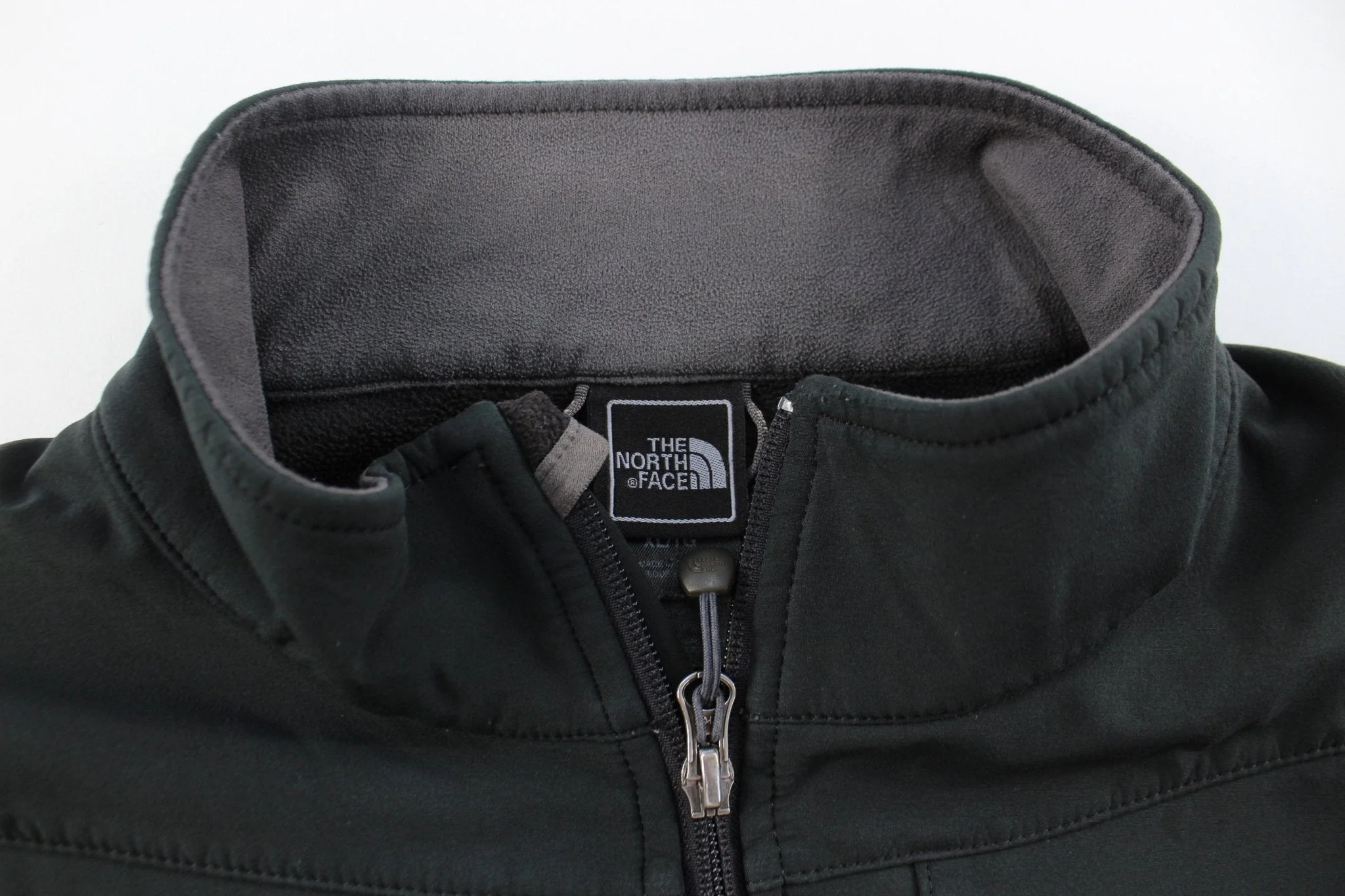 The North Face Embroidered Logo Black Zip Up Jacket - Image 3
