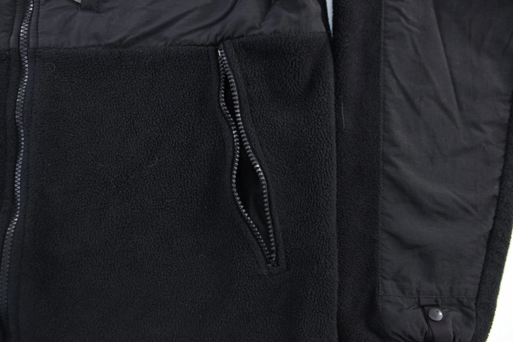 The North Face Embroidered Logo Black Zip Up Jacket - Image 3