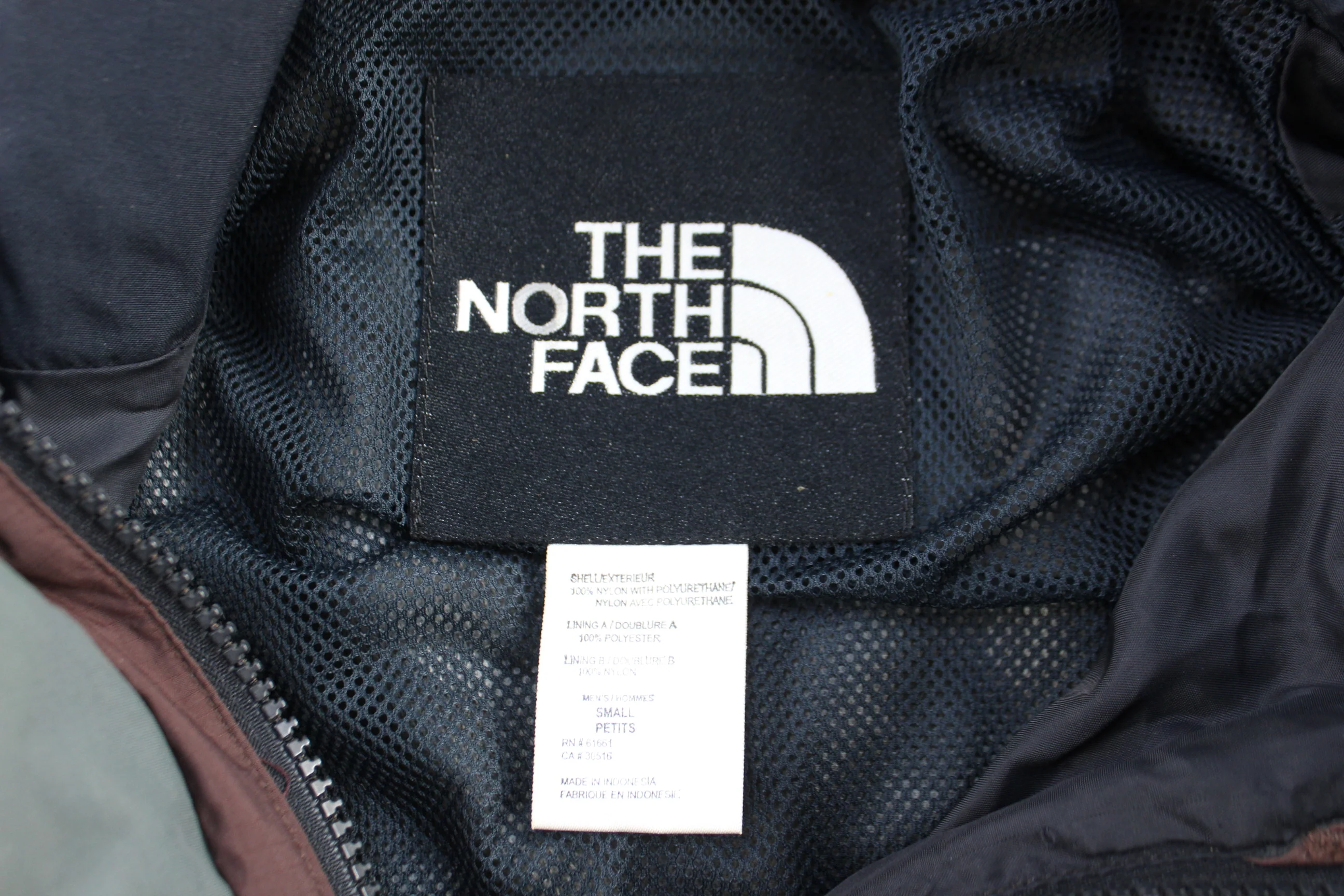 The North Face Embroidered Logo Hydro Seal Full Zip Hooded Jacket - Image 3
