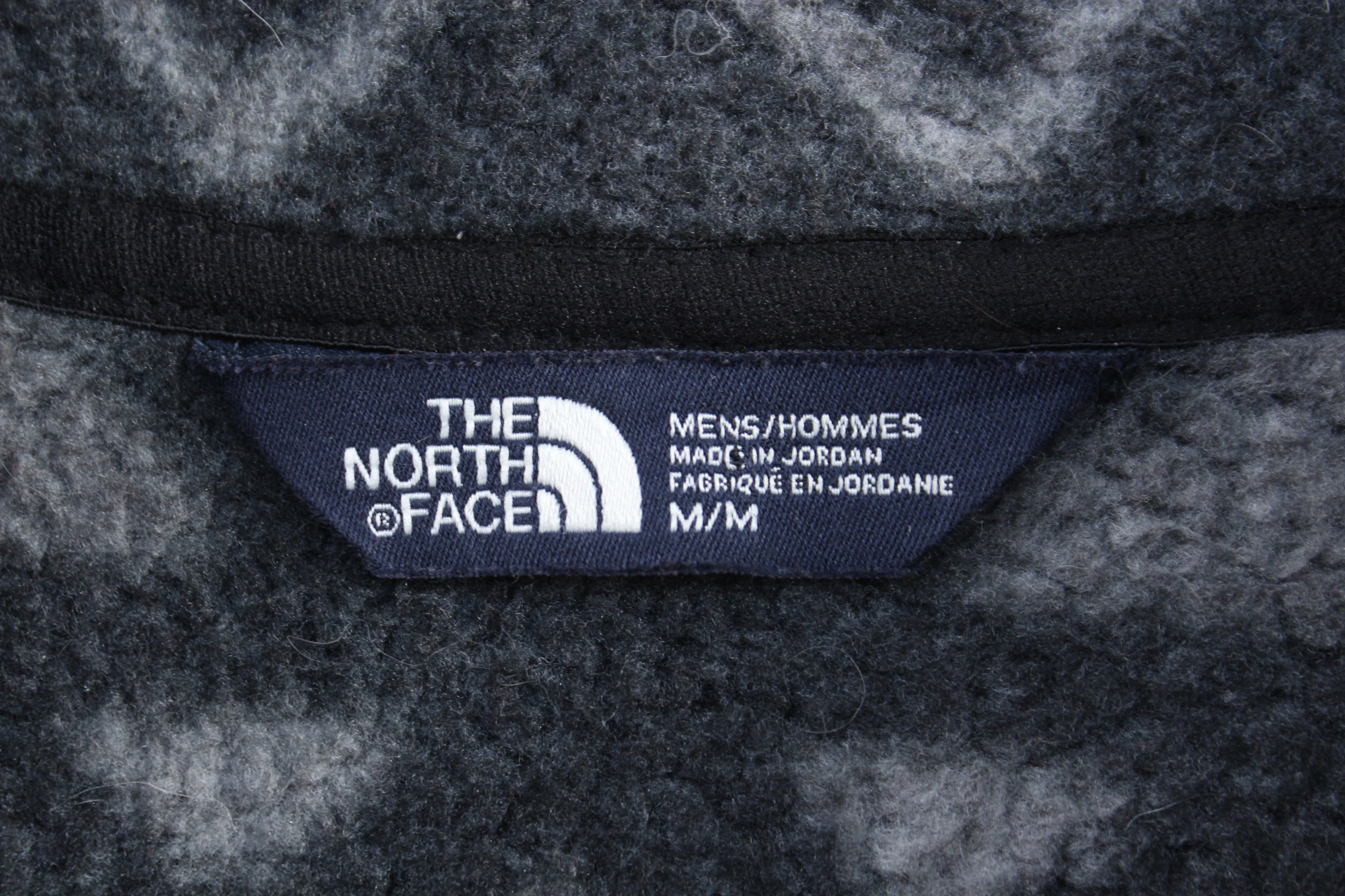 The North Face Embroidered Logo Multipatterned Quarter Zip Sweater - Image 3