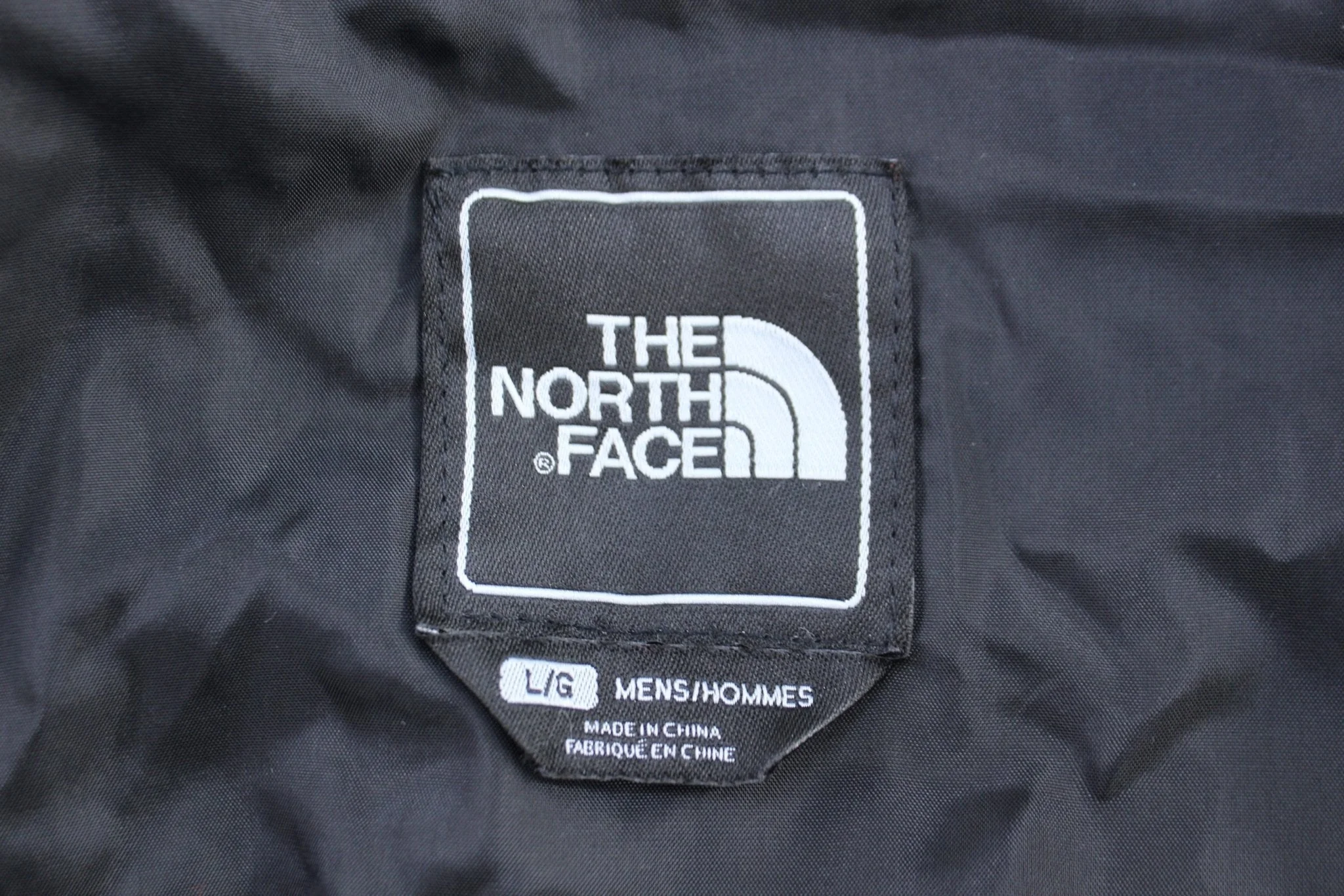 The North Face Hyvent Logo Black Zip Up Jacket - Image 3