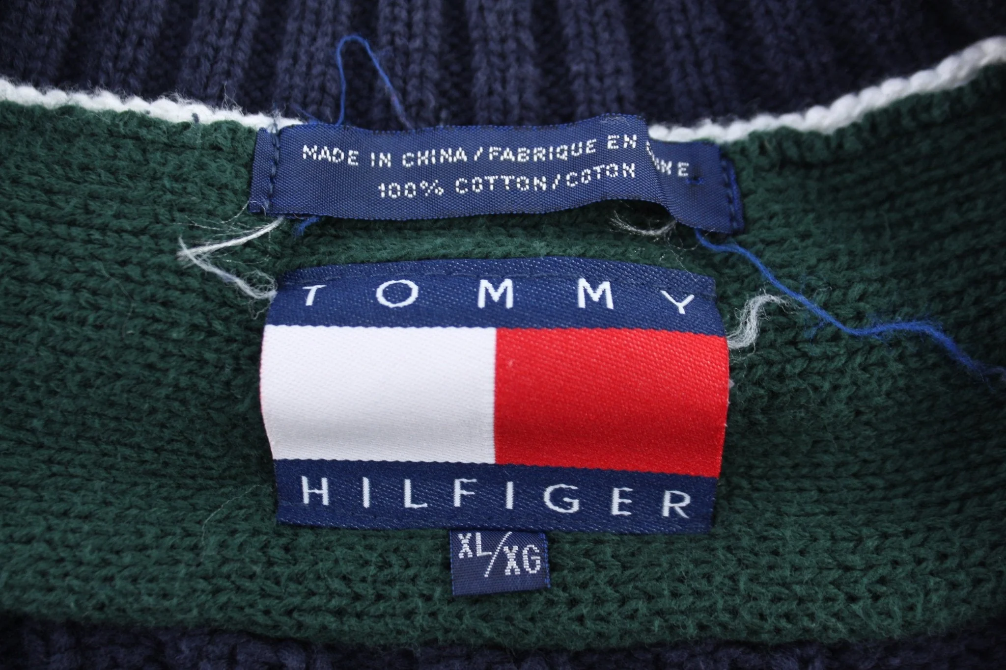 Tommy Hilfiger Embroidered Logo Cable Knit Vest - Image 3