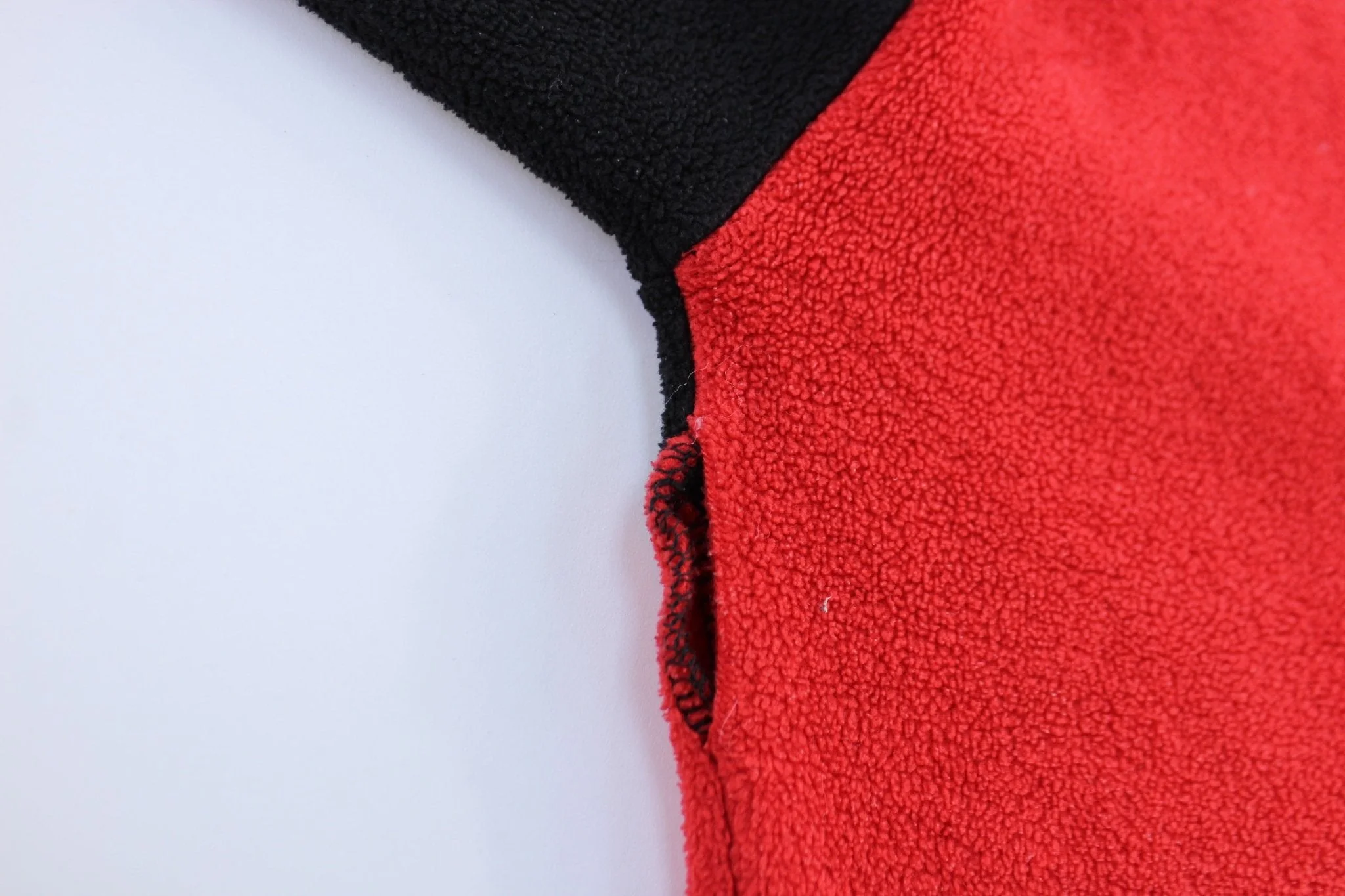 Tommy Hilfiger Jeans Logo Red & Black Fleece Pullover - Image 4