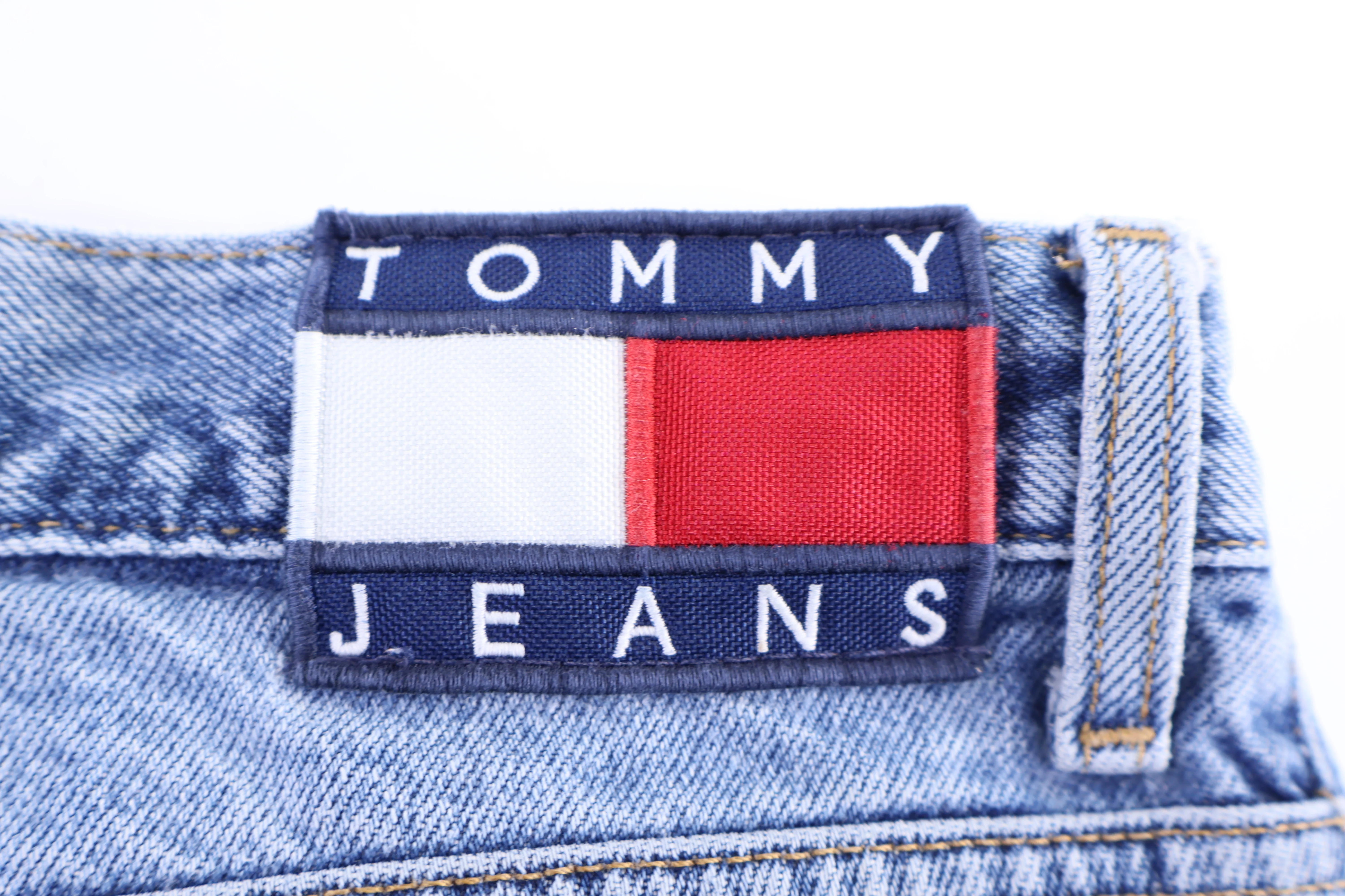 Tommy Jeans Light Wash Denim Jeans - Image 3
